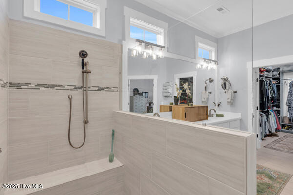 100545282 | Photo 25