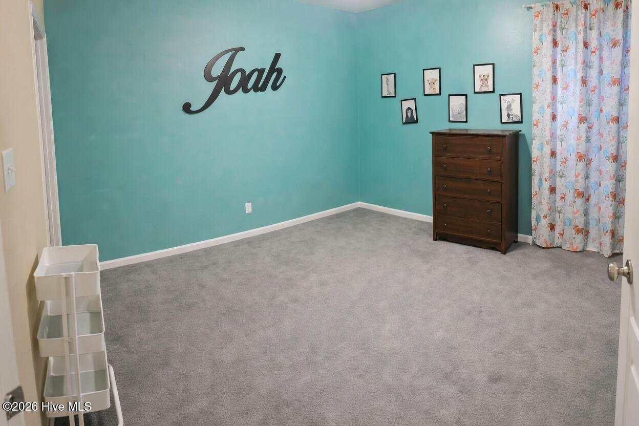 100562336 | Photo 14