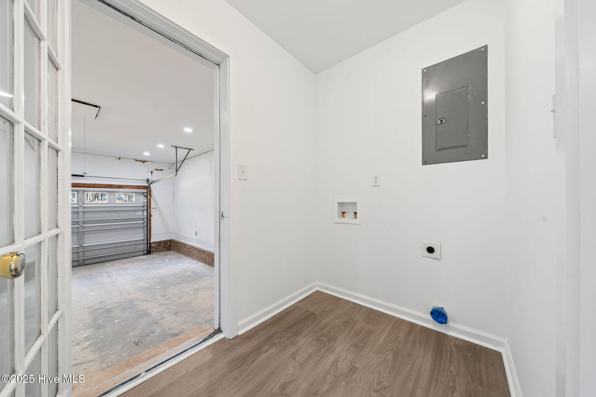 100522130 | Photo 37