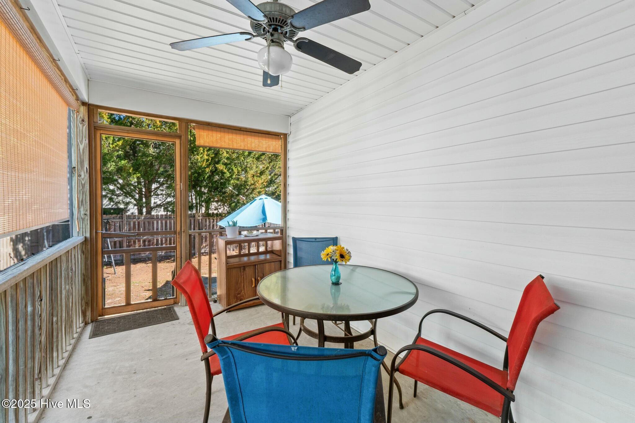 100495613 | Photo 24