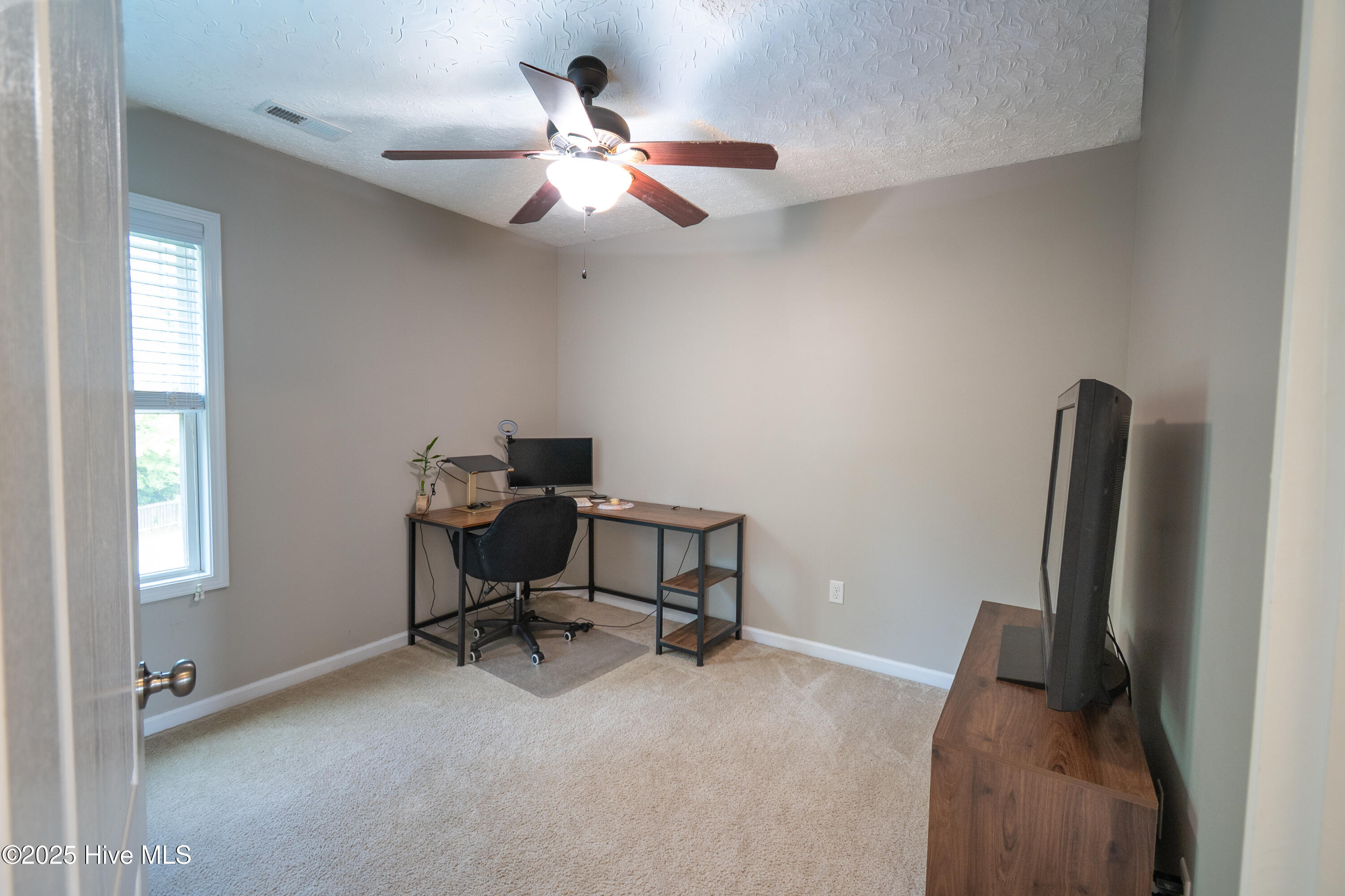 100528578 | Photo 26