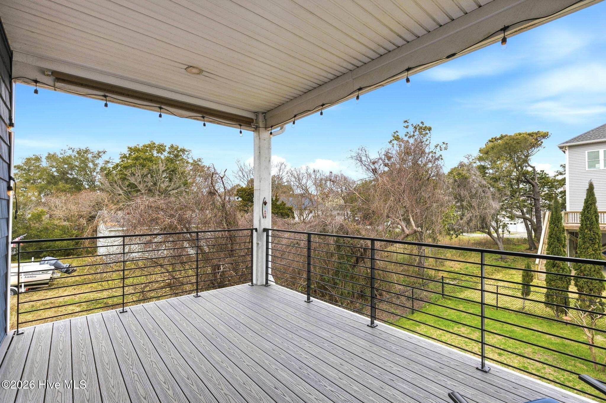 100556954 | Photo 18