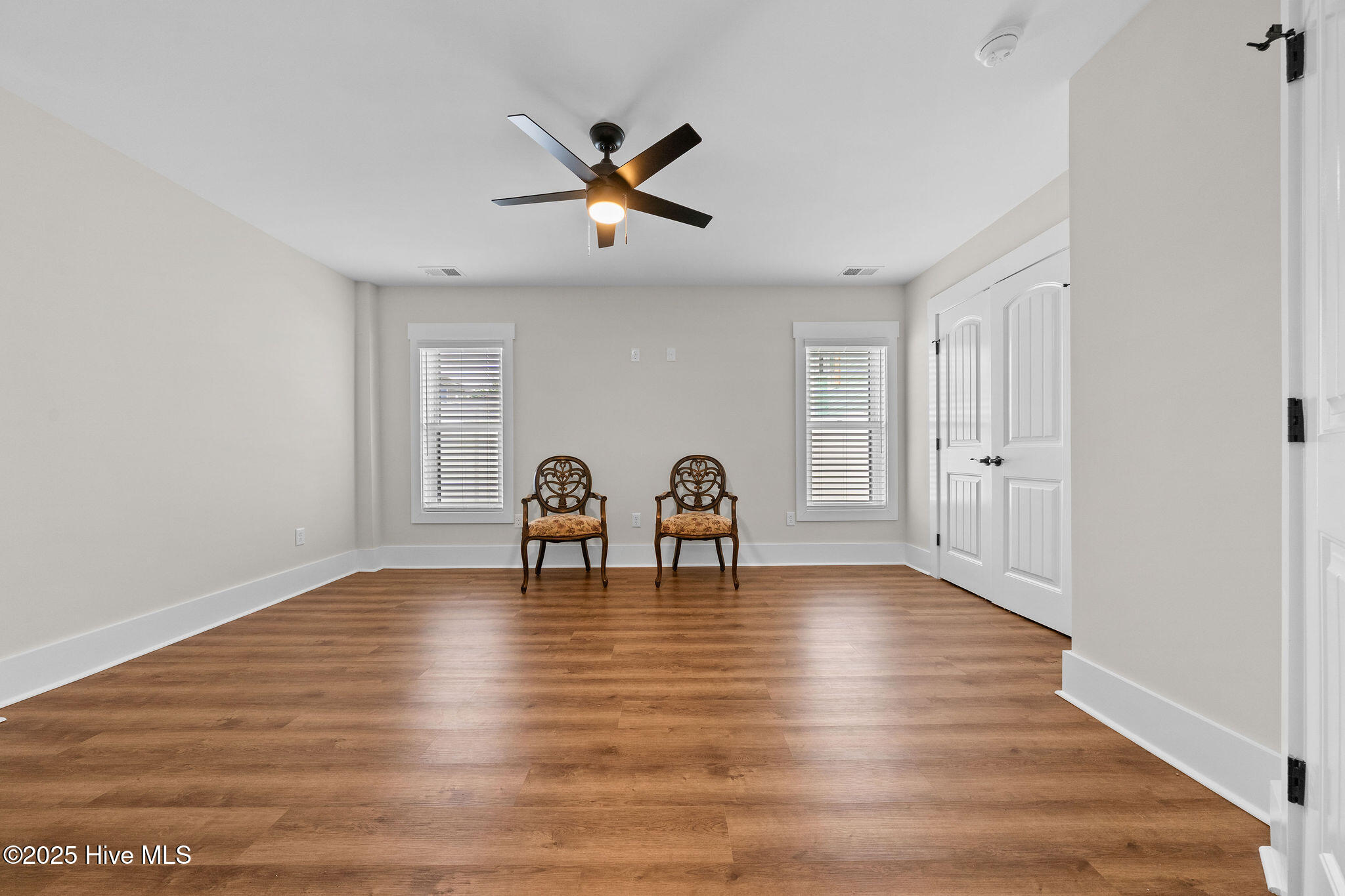 100538884 | Photo 40