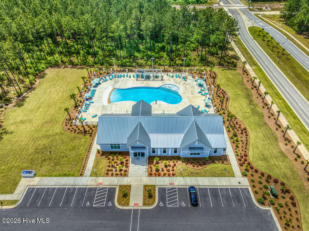 100569553 | Photo 41