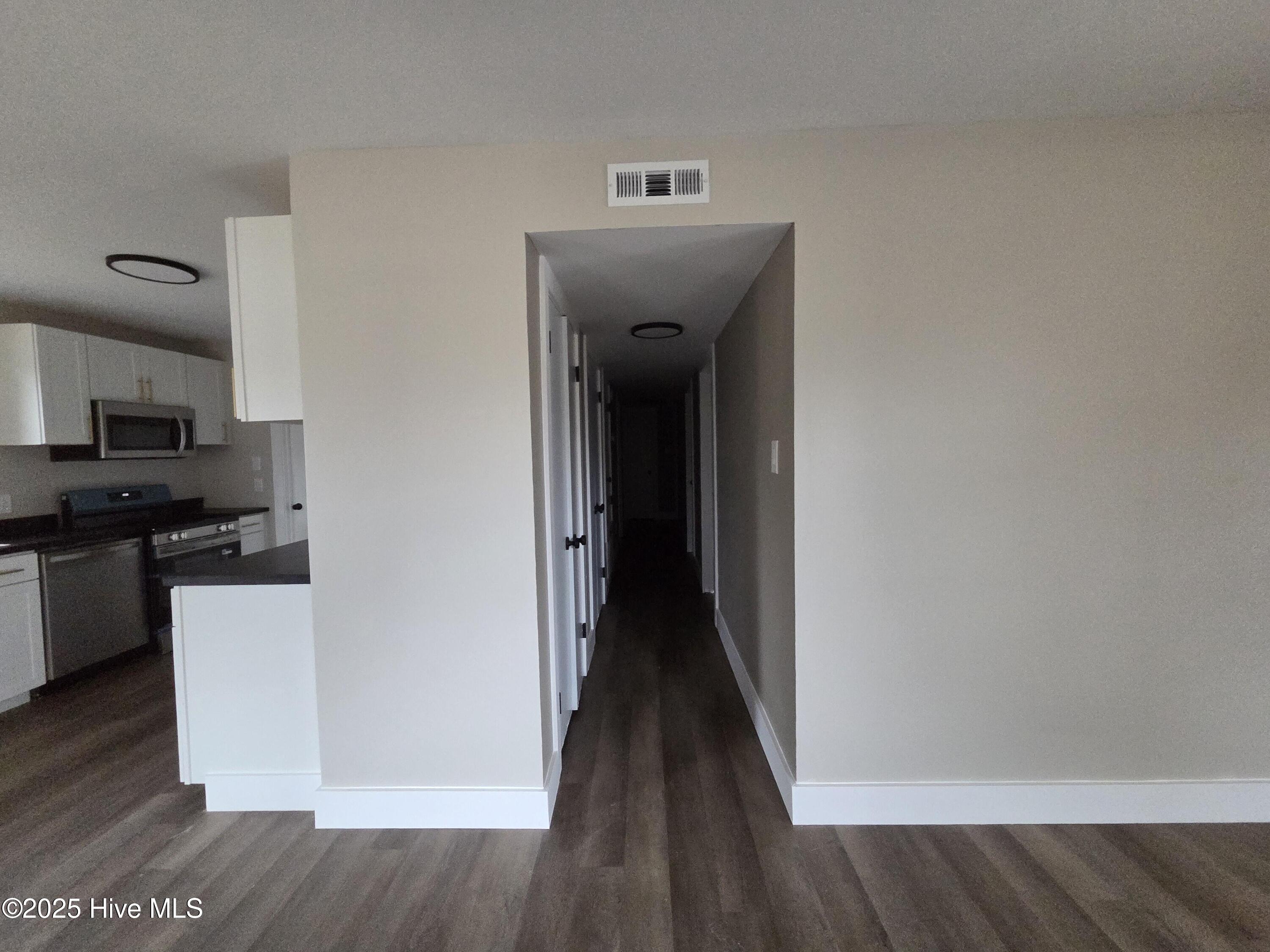 100546871 | Photo 14