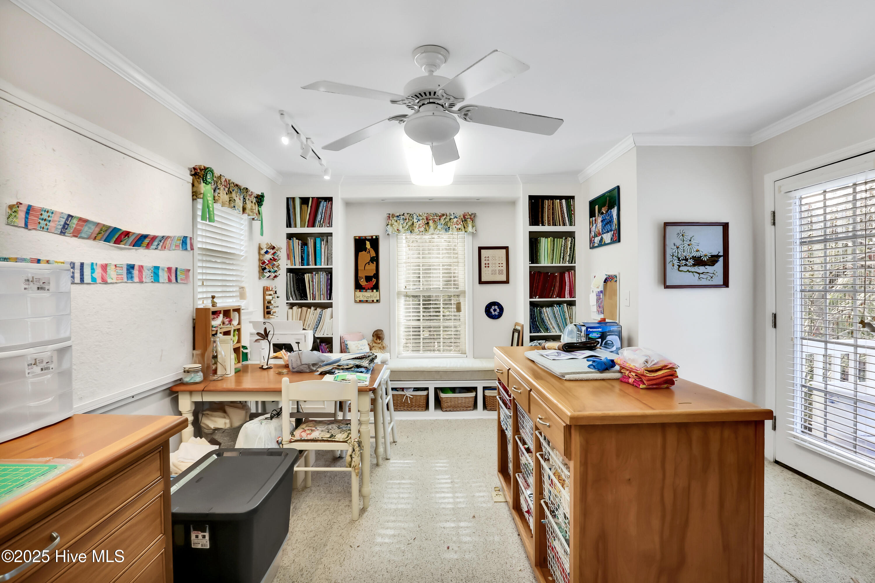 100544333 | Photo 29