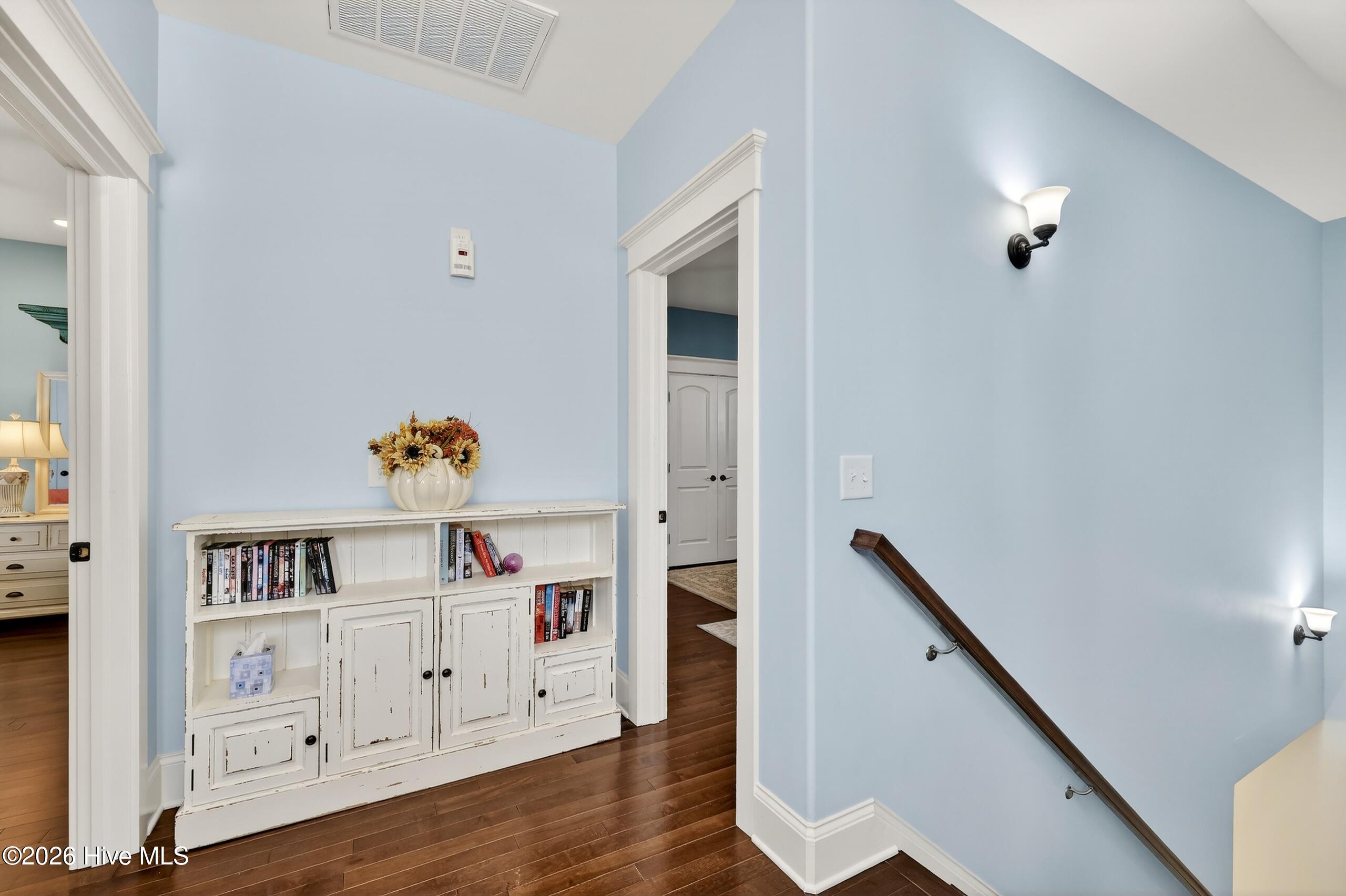 100559035 | Photo 27