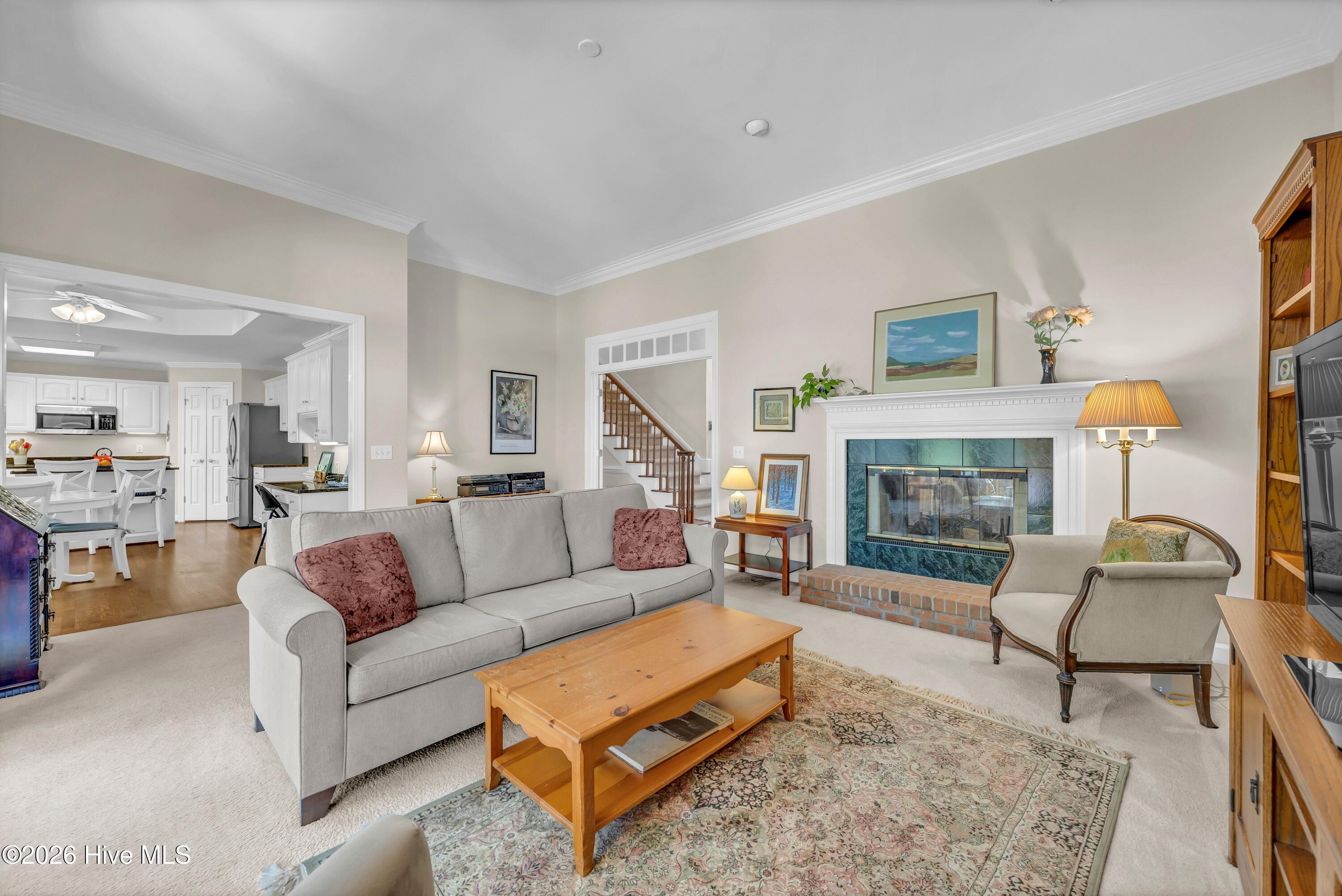 100566684 | Photo 13