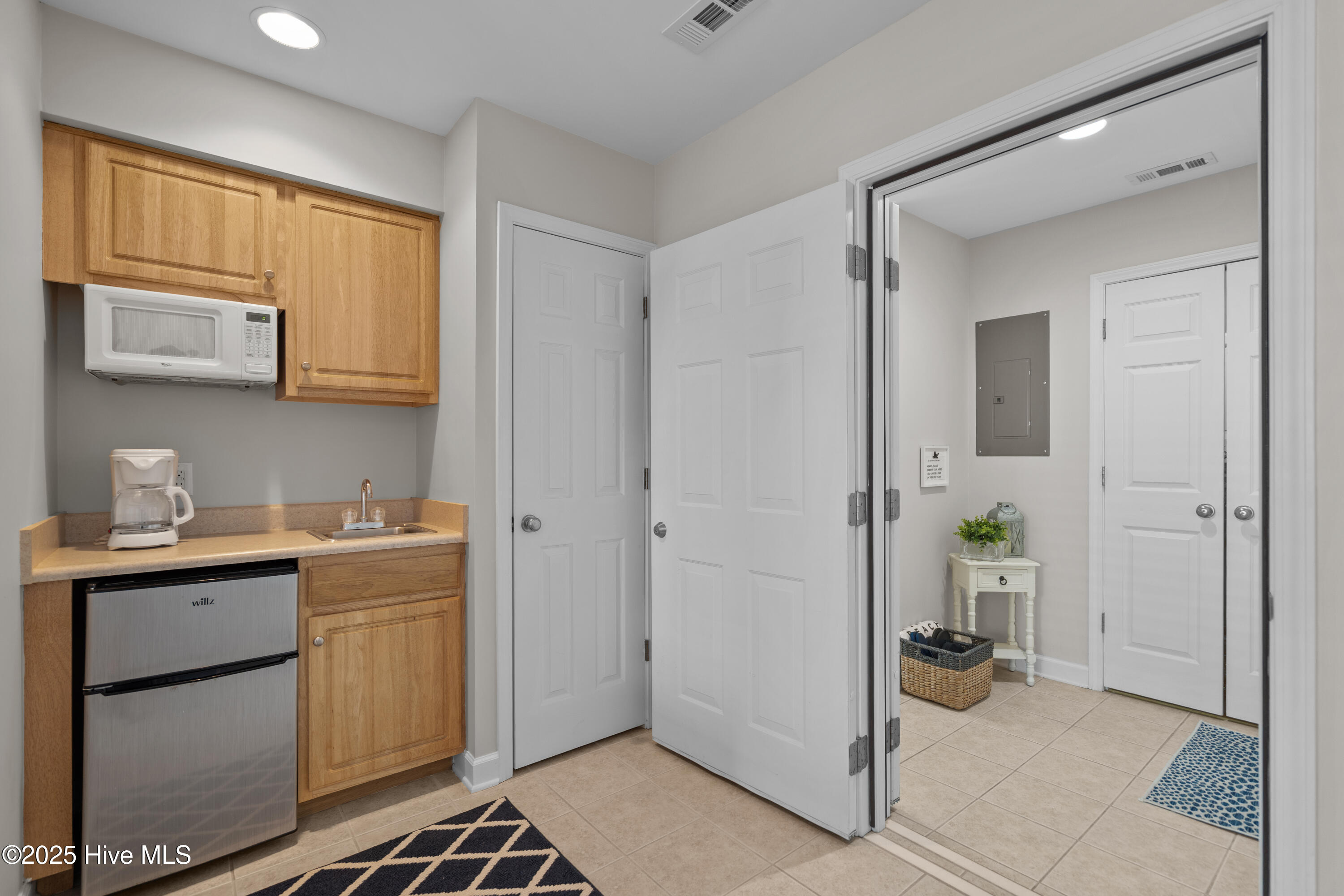 100527638 | Photo 33