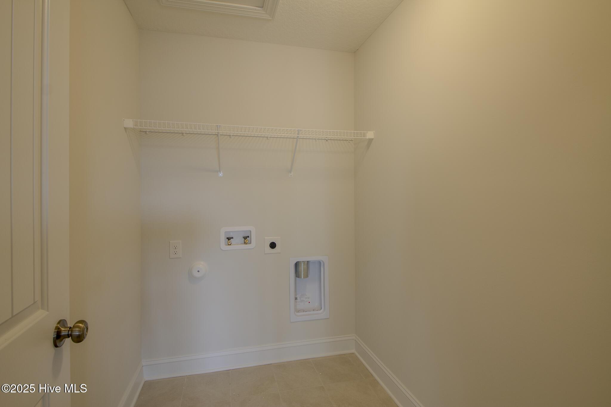 100512966 | Photo 26