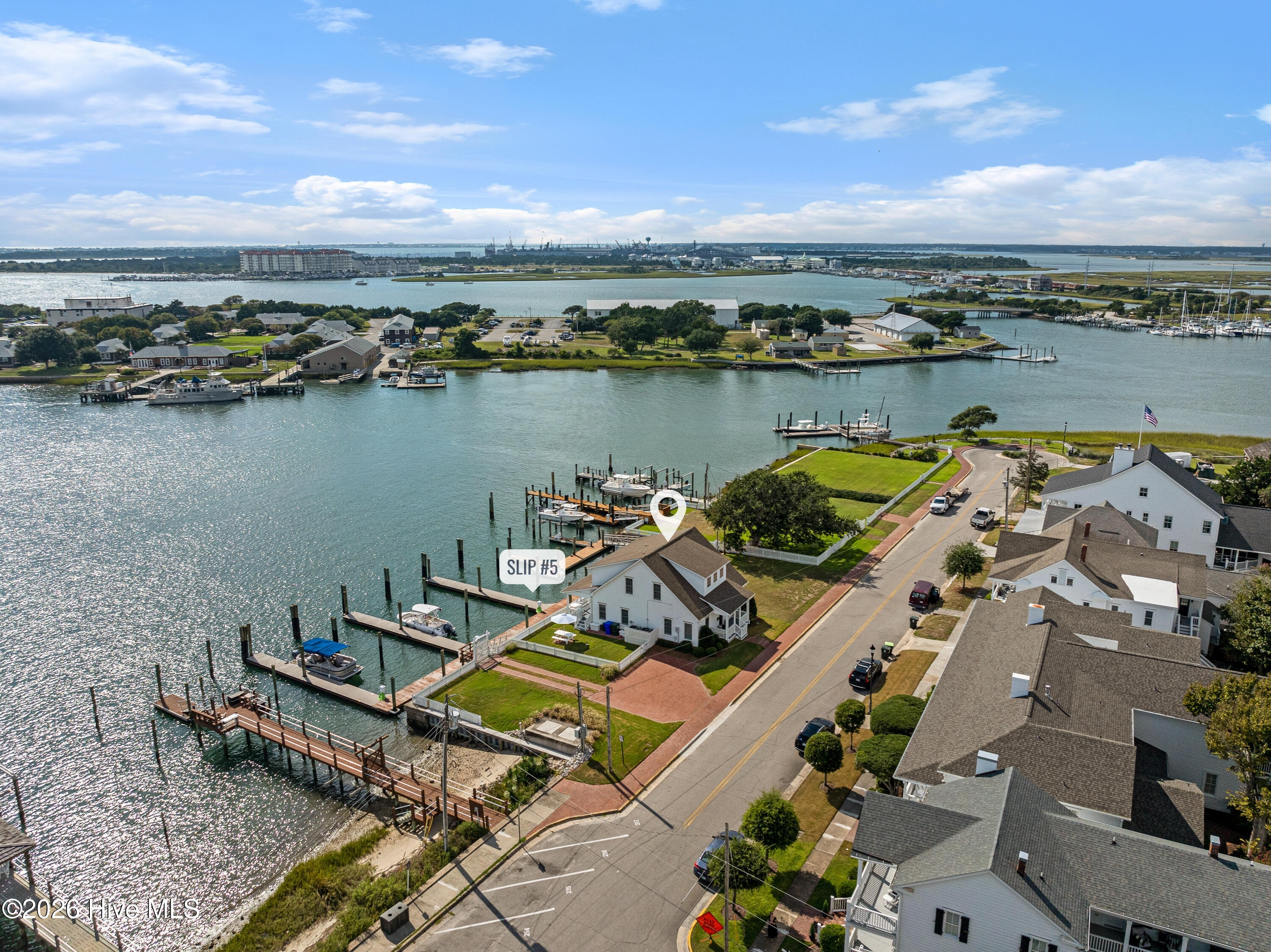 122 Front Street & Slip #5,Beaufort