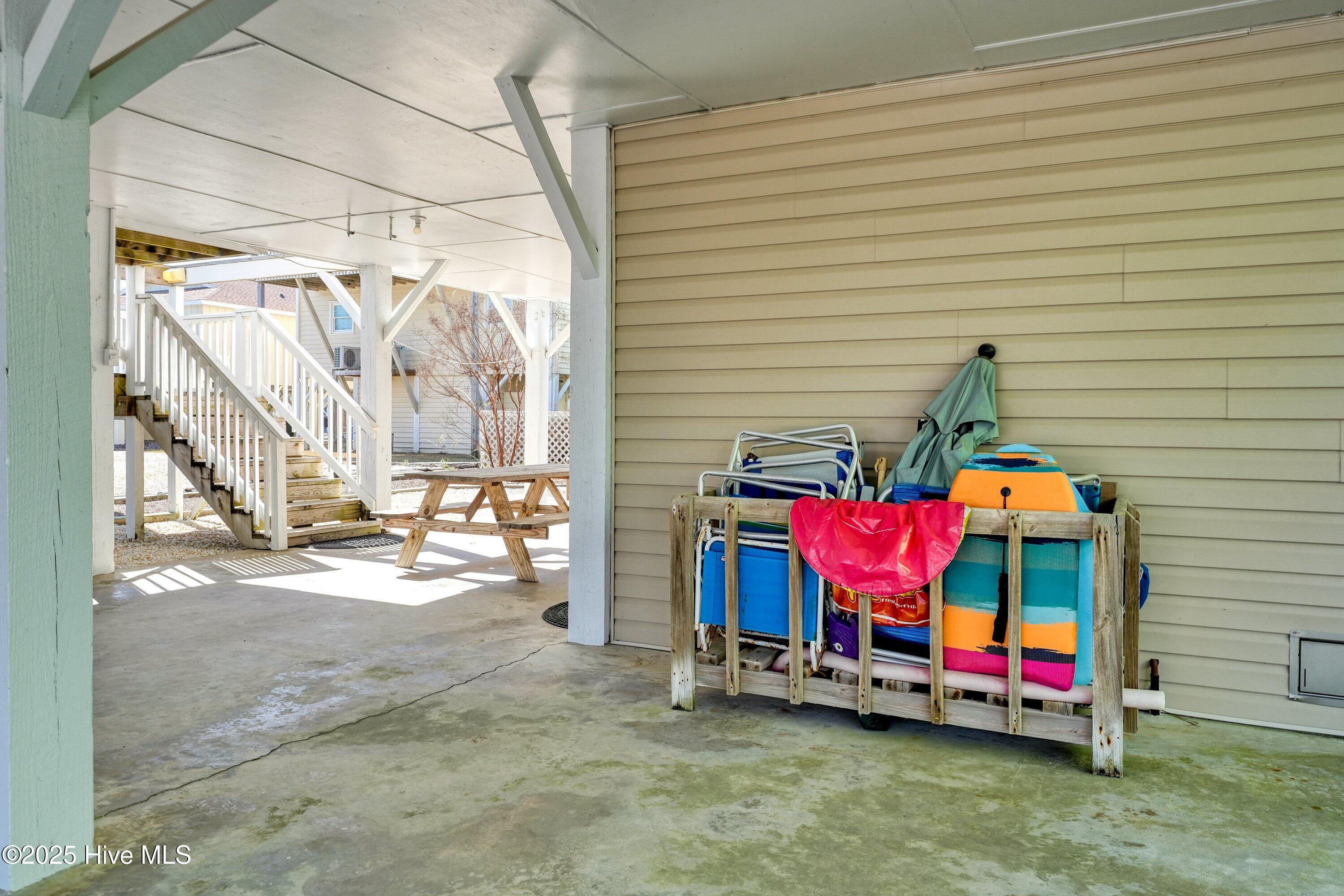 100500489 | Photo 20