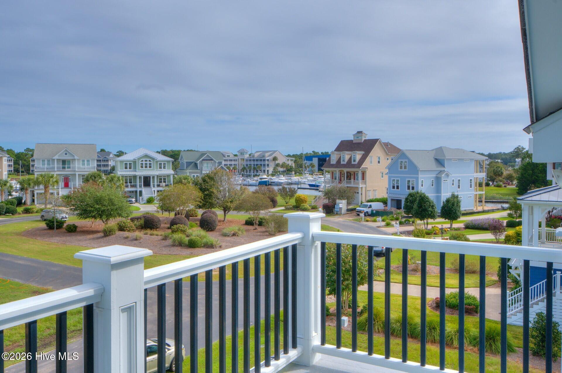 100553459 | Photo 108