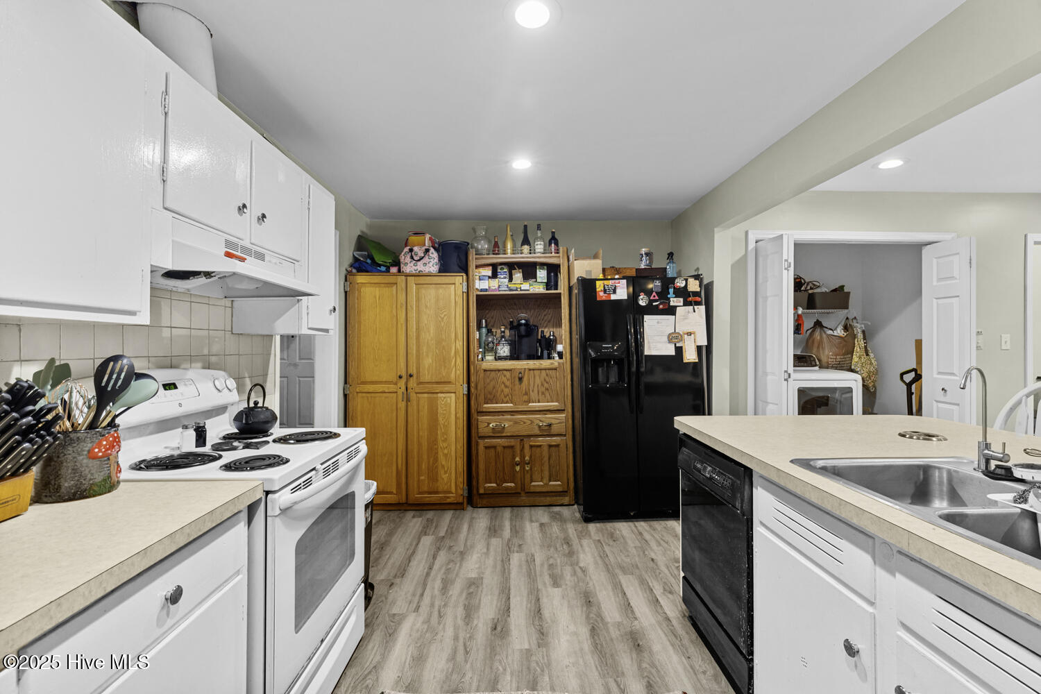 100512287 | Photo 16