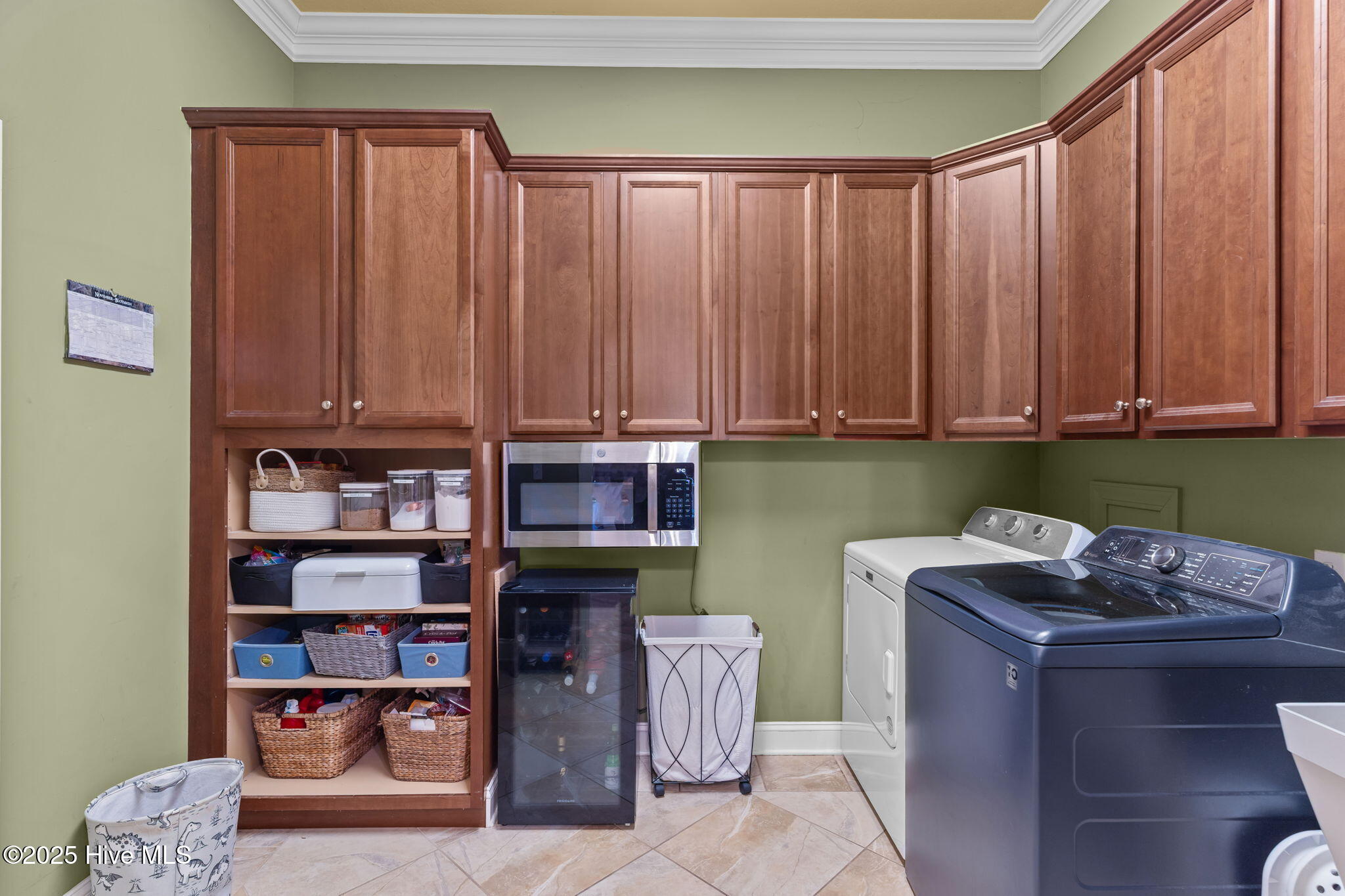 100540353 | Photo 24