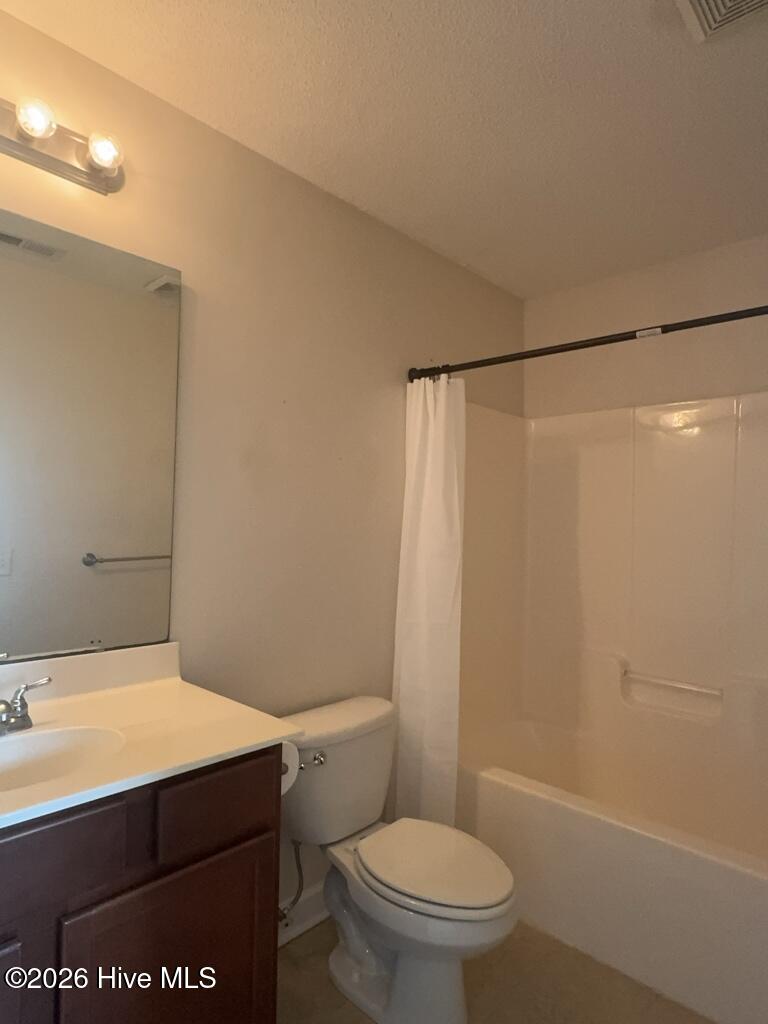 100570313 | Photo 17