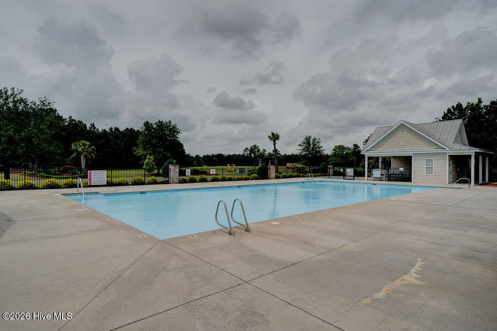 100558265 | Photo 67