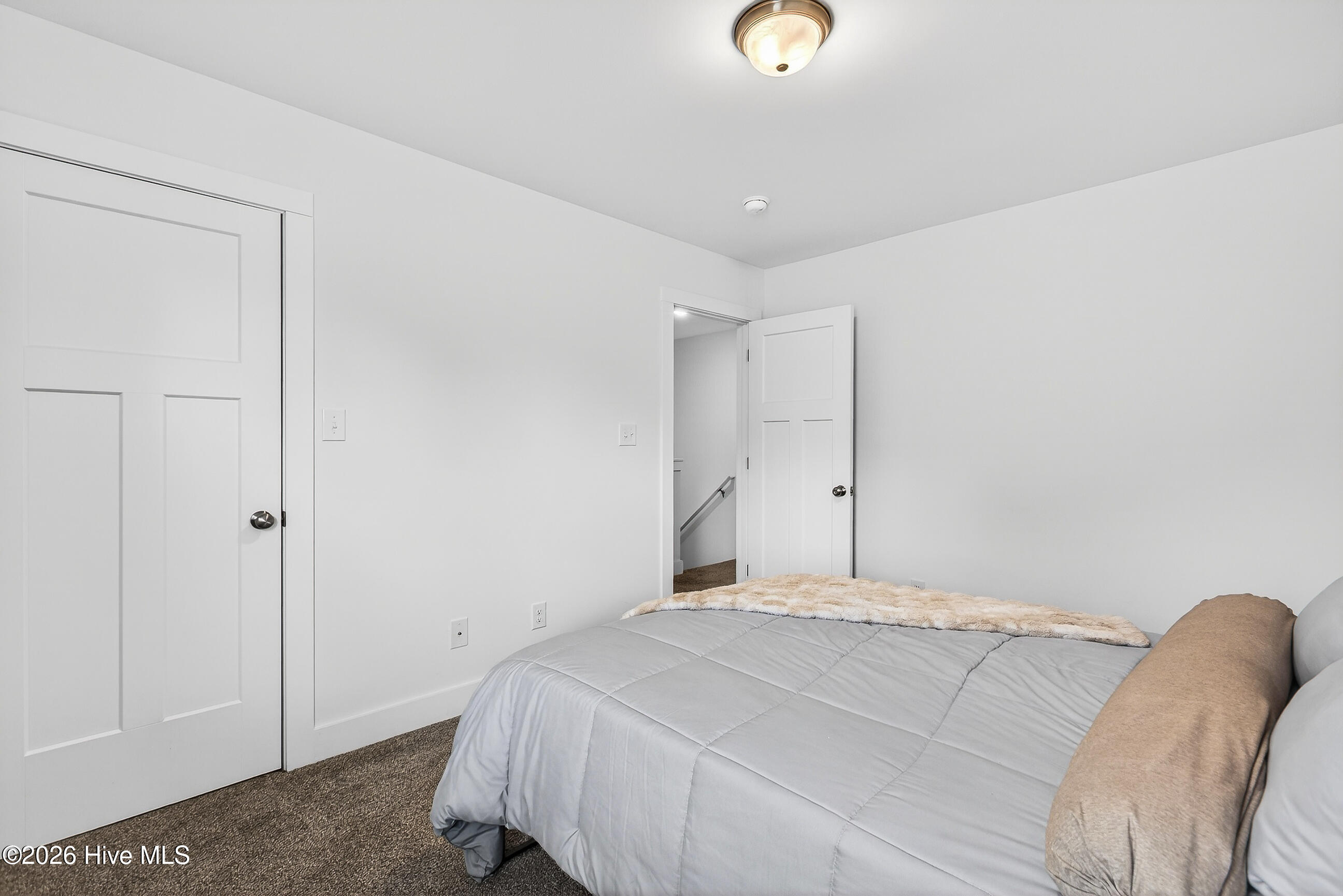 100559668 | Photo 22