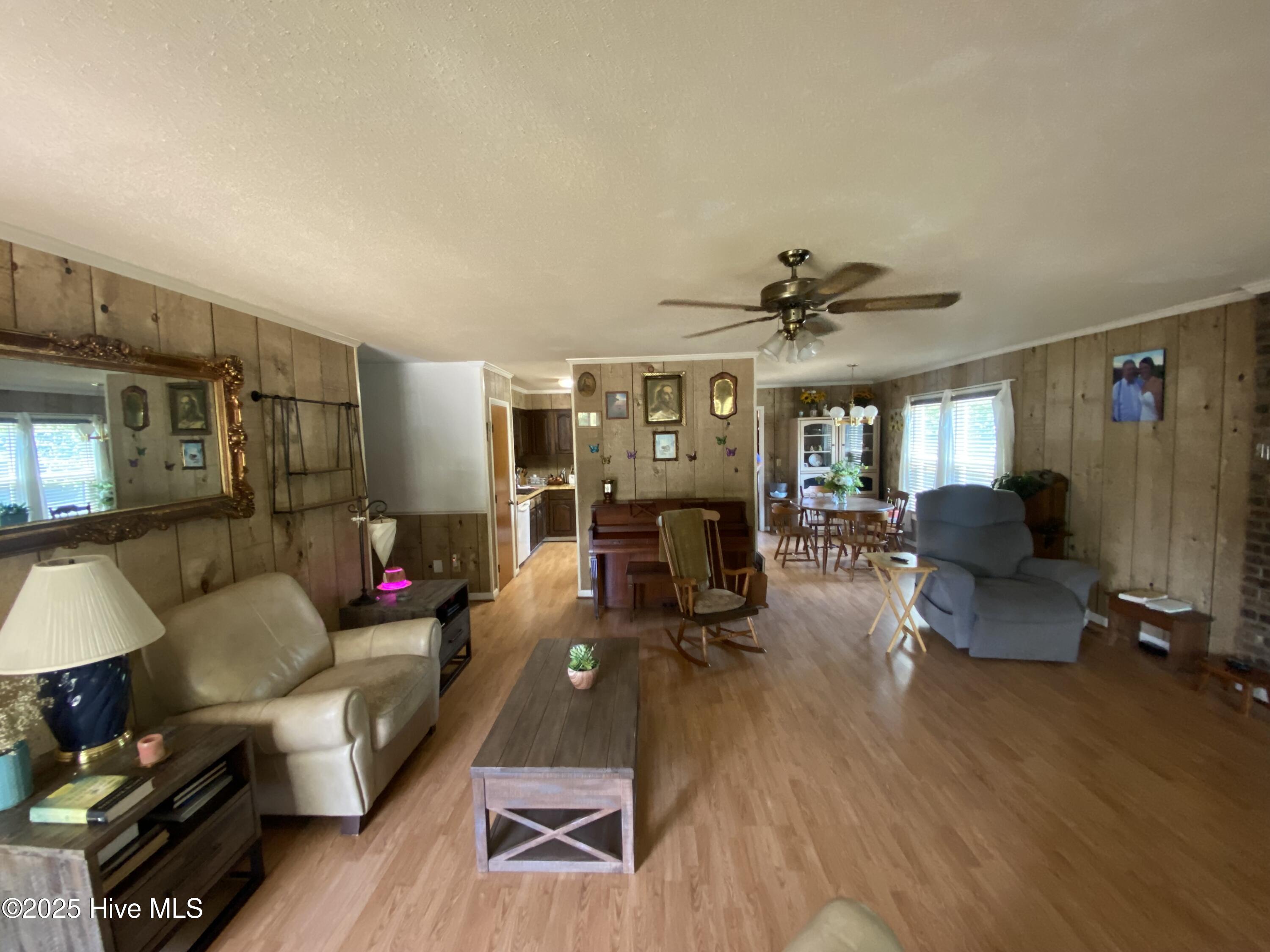 100521634 | Photo 10