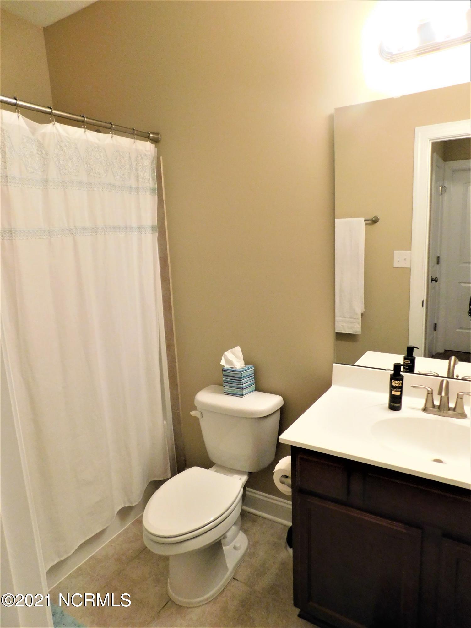 100553896 | Photo 14