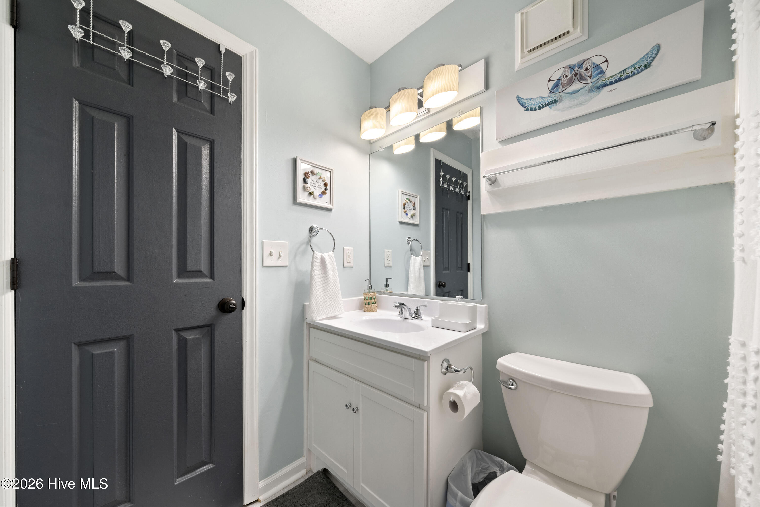 100555200 | Photo 27