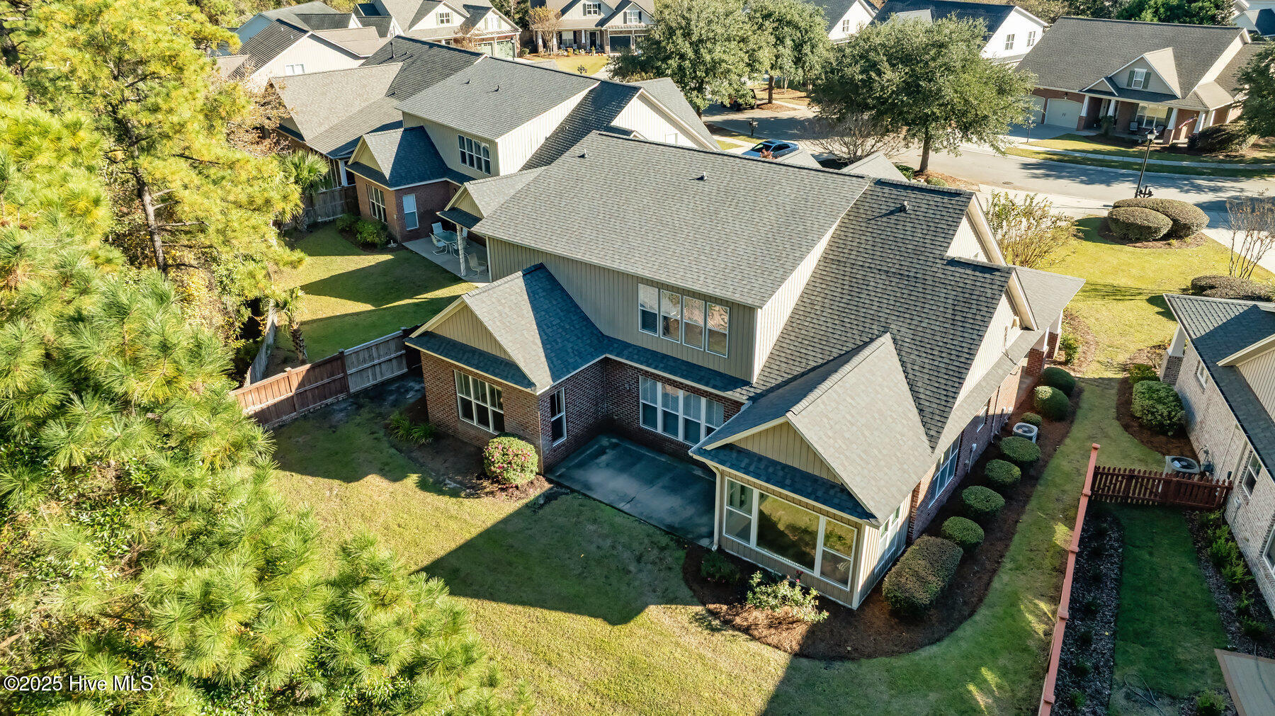 100540144 | Photo 48