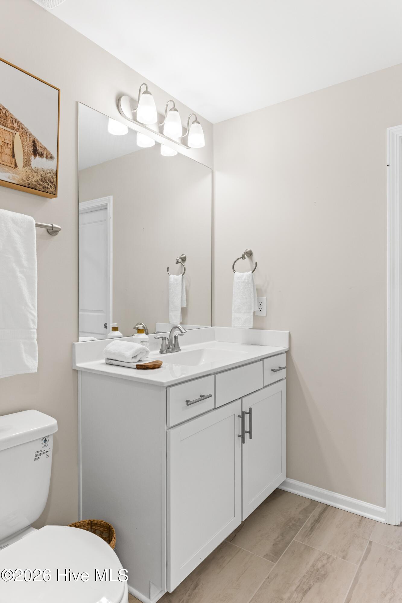 100561079 | Photo 38