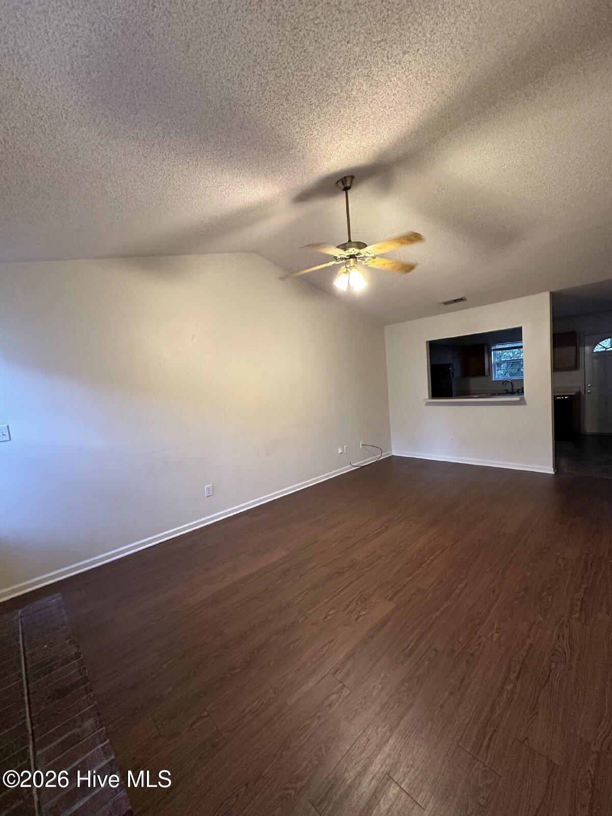 104 Glenside Court,Midway Park