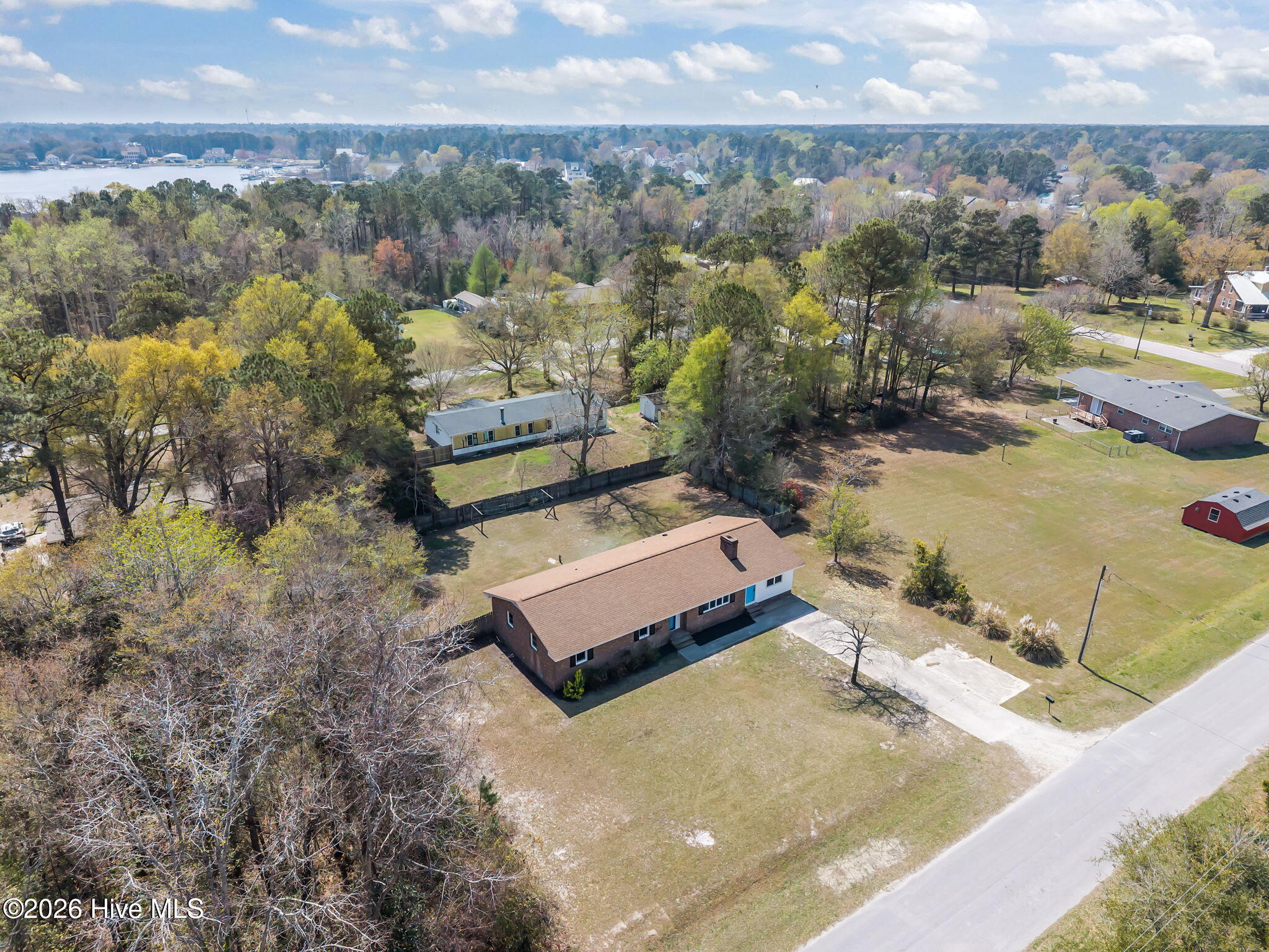 100562789 | Photo 37