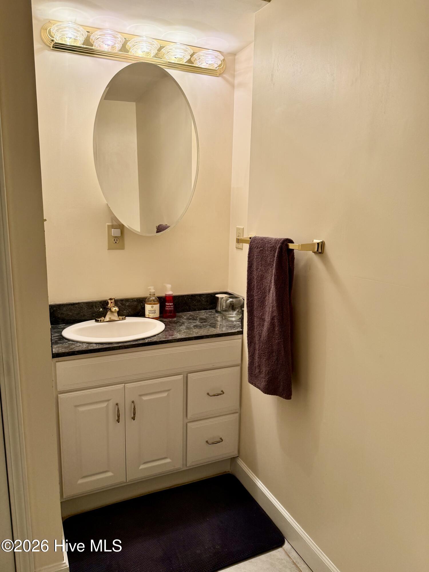 1st floor bath