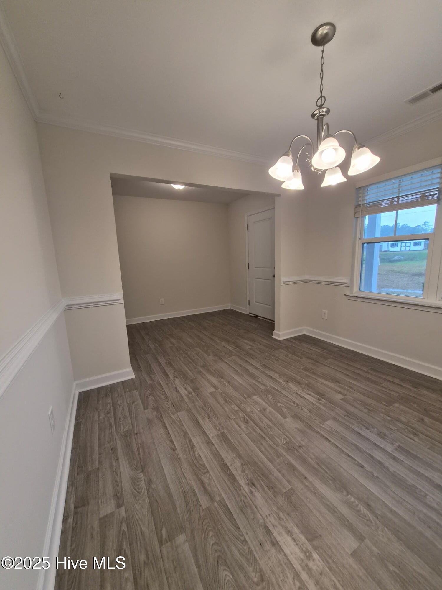 100539577 | Photo 13