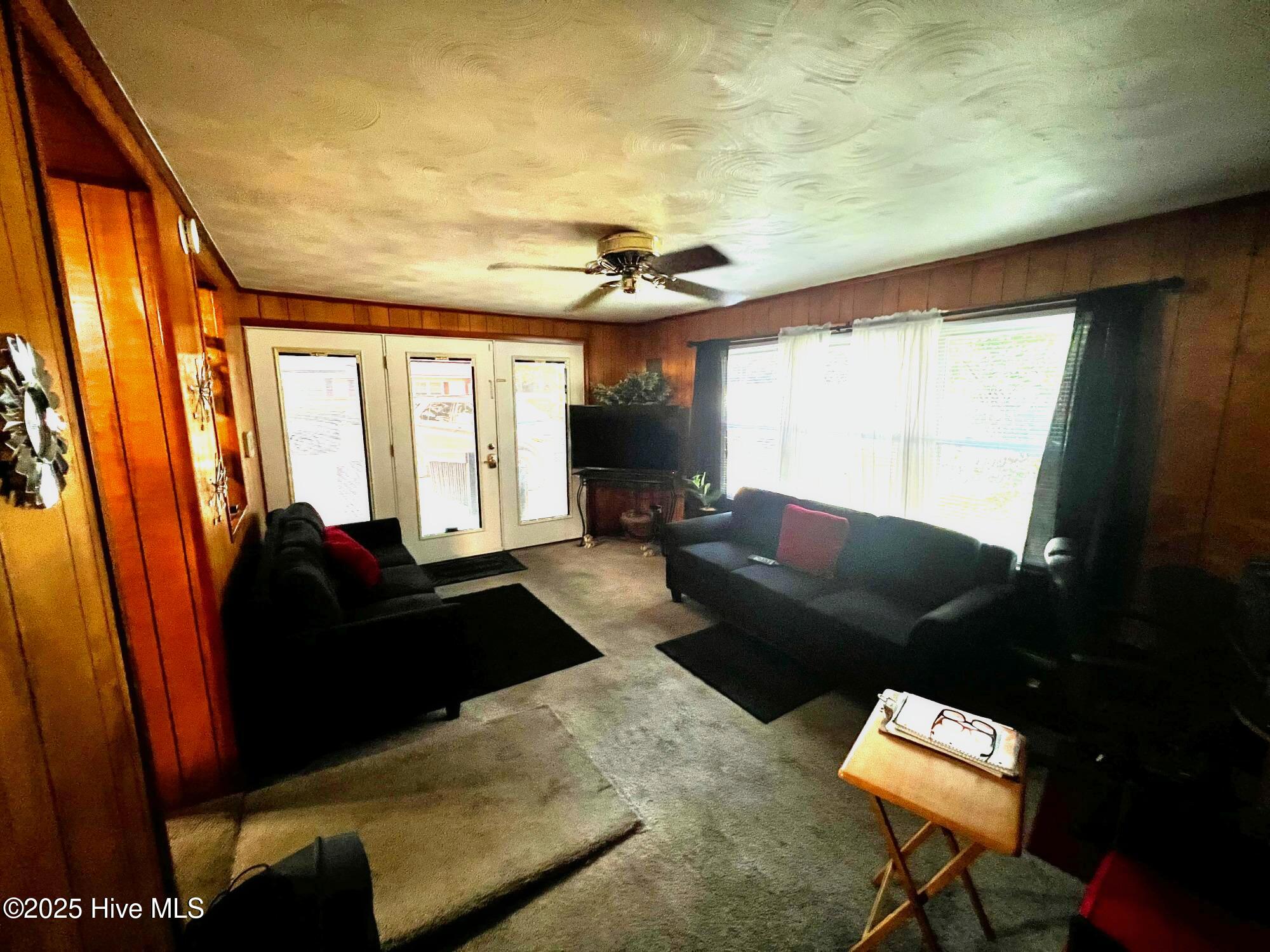 100521727 | Photo 15