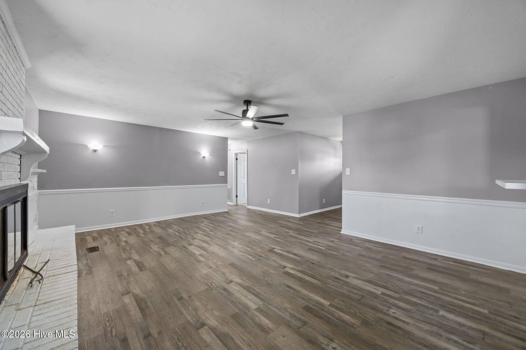 100553623 | Photo 21