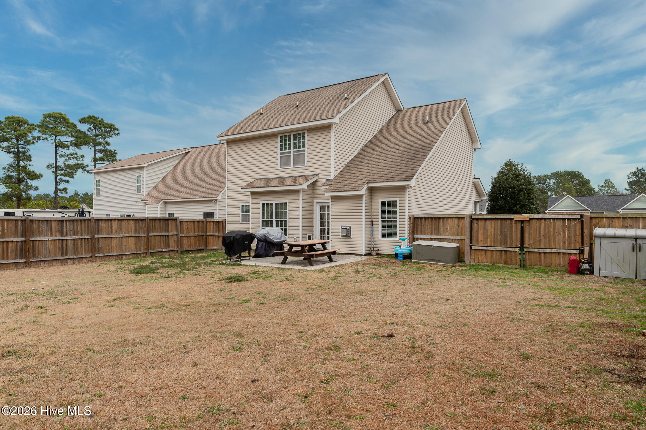 100556054 | Photo 40