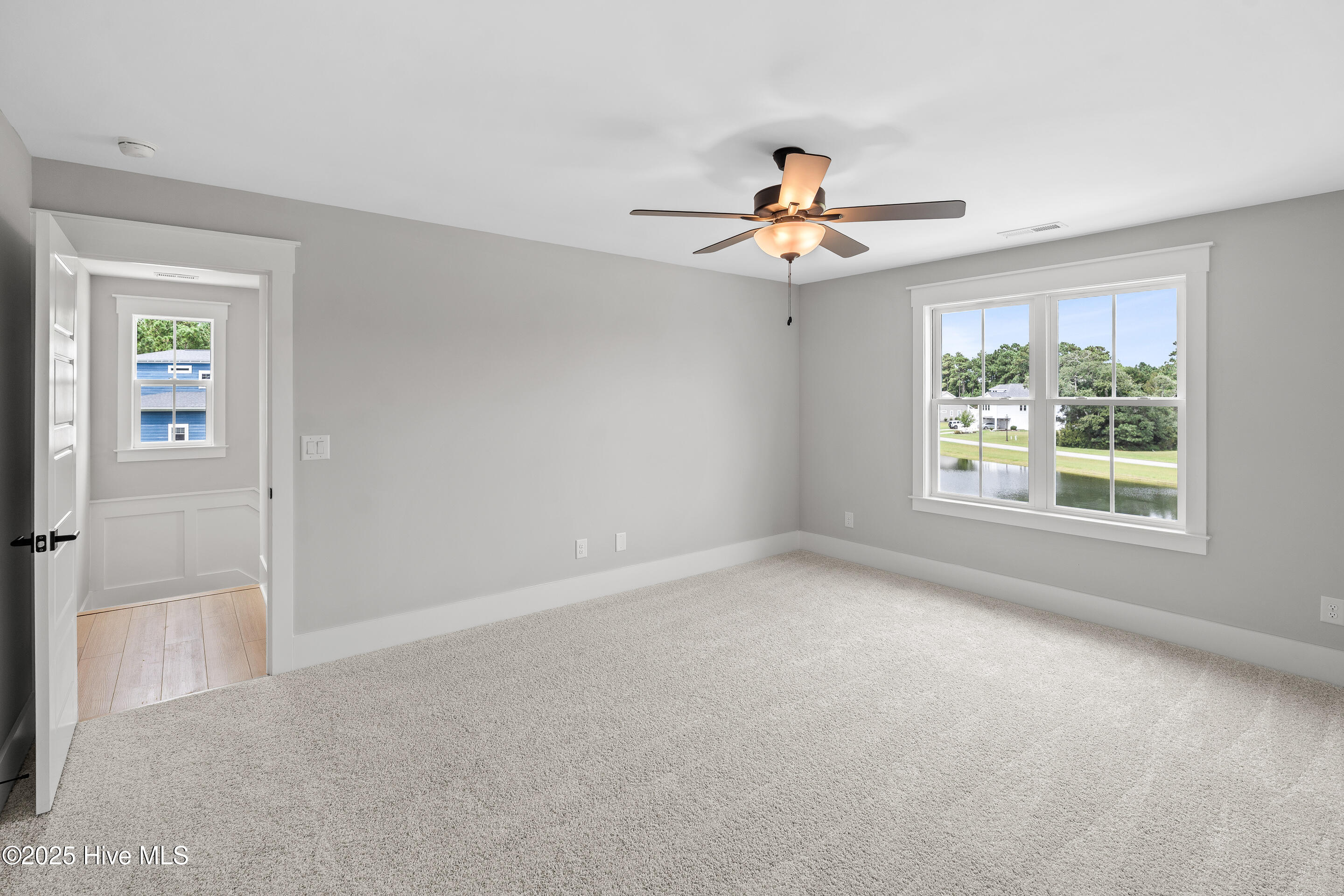 100552235 | Photo 29