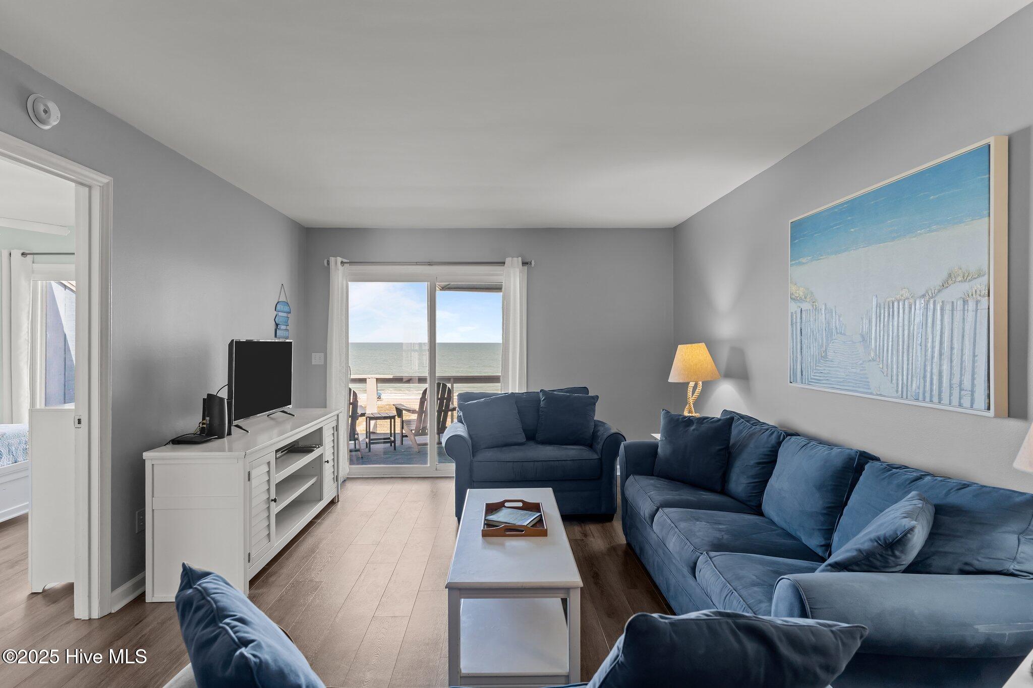 608 Carolina Beach Avenue N 3c, Carolina Beach, NC 28428 – photo 7: 17-web-or-mls-BTS06352