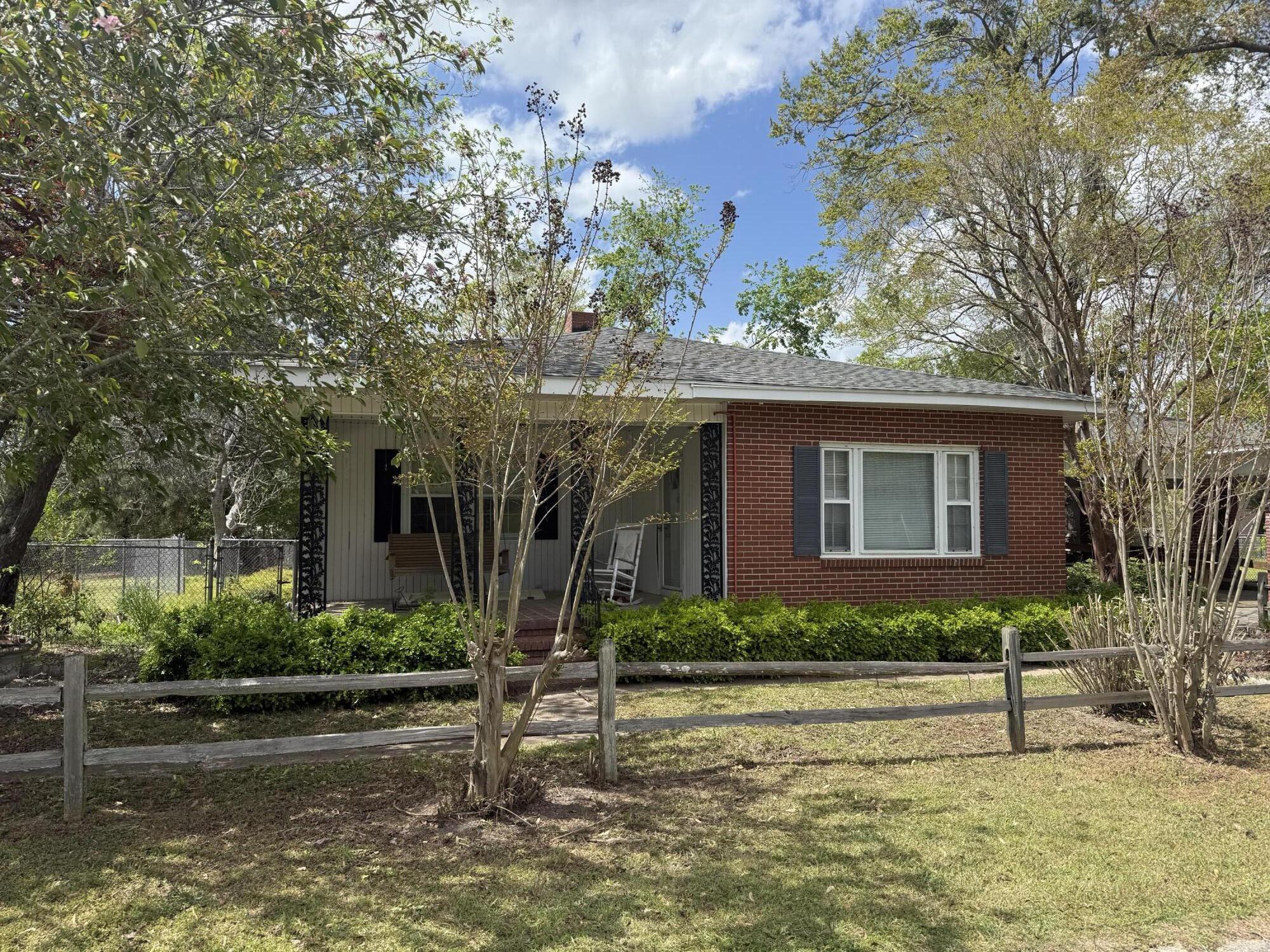 Homes for sale in Millen, GA | 641 S Masonic St, Millen, GA 30442 | MLS# 98257183