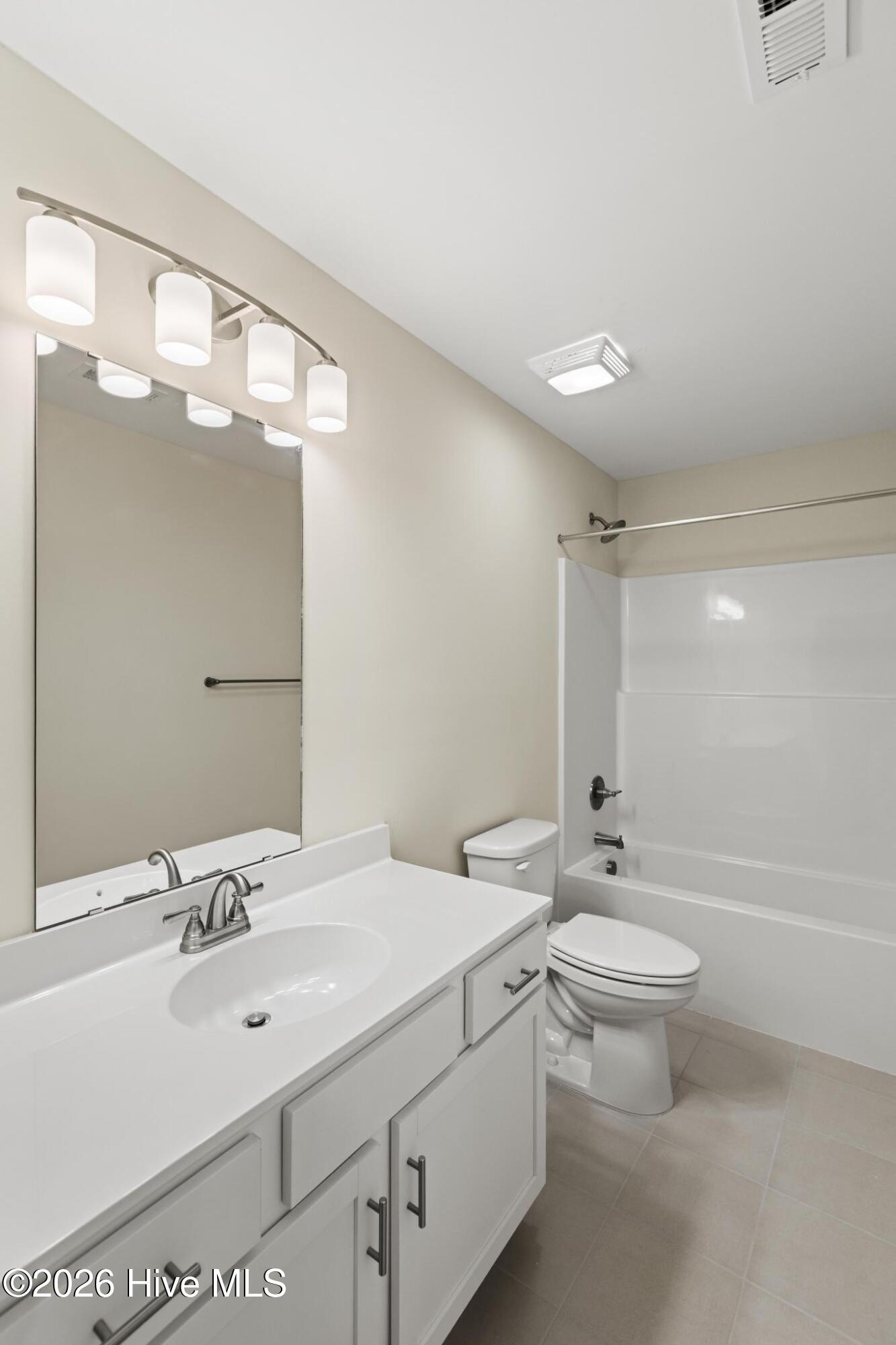 100516186 | Photo 18