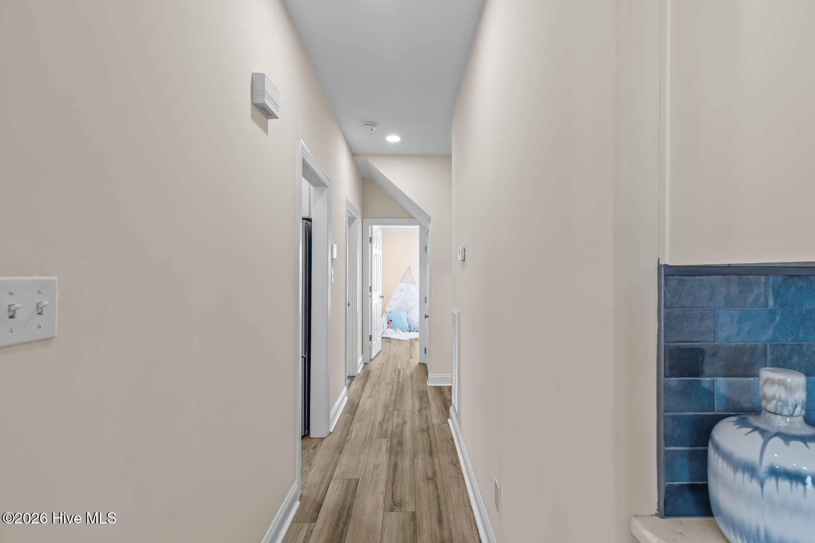 100552363 | Photo 45