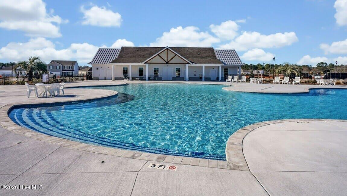 100552647 | Photo 43