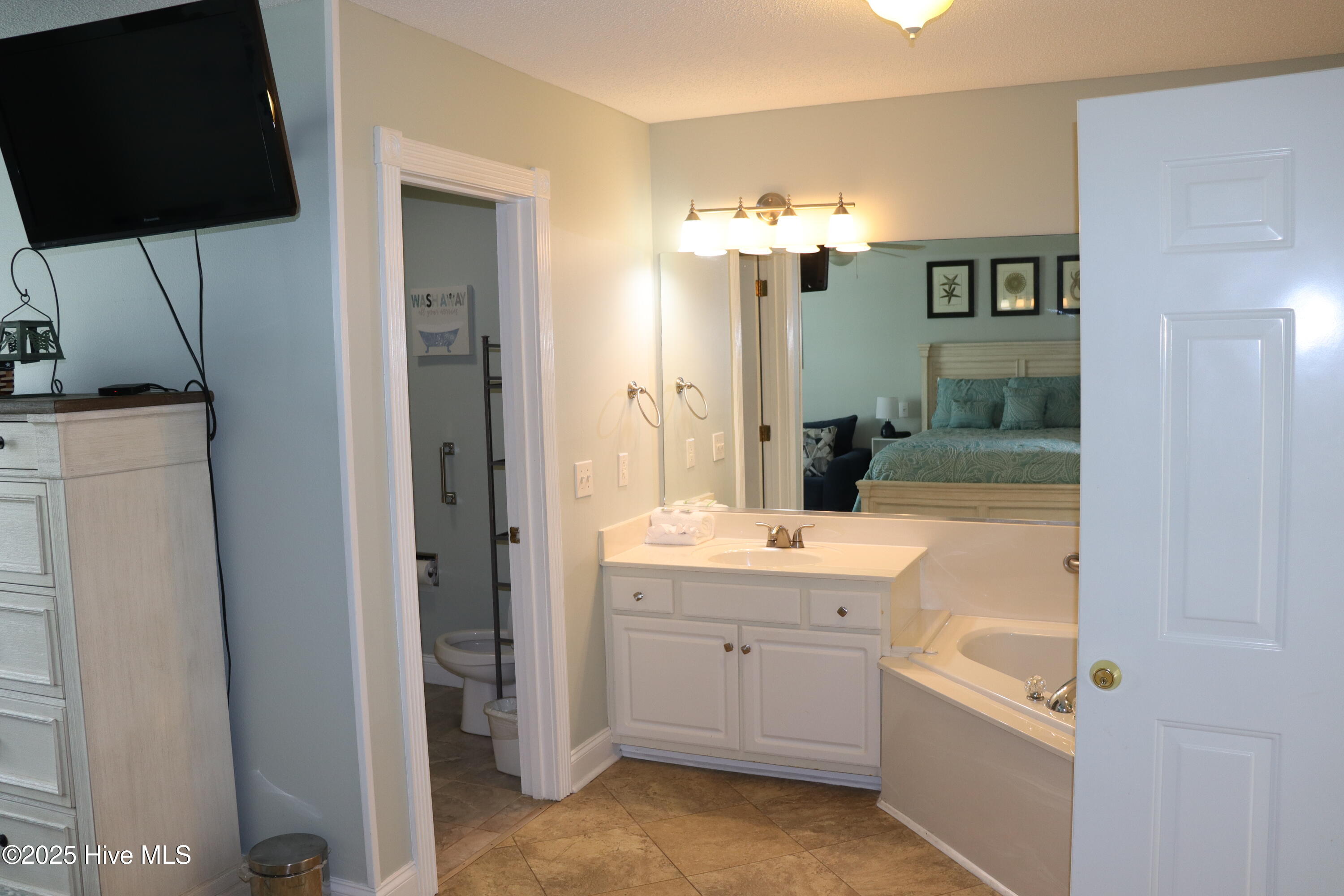 100538739 | Photo 18