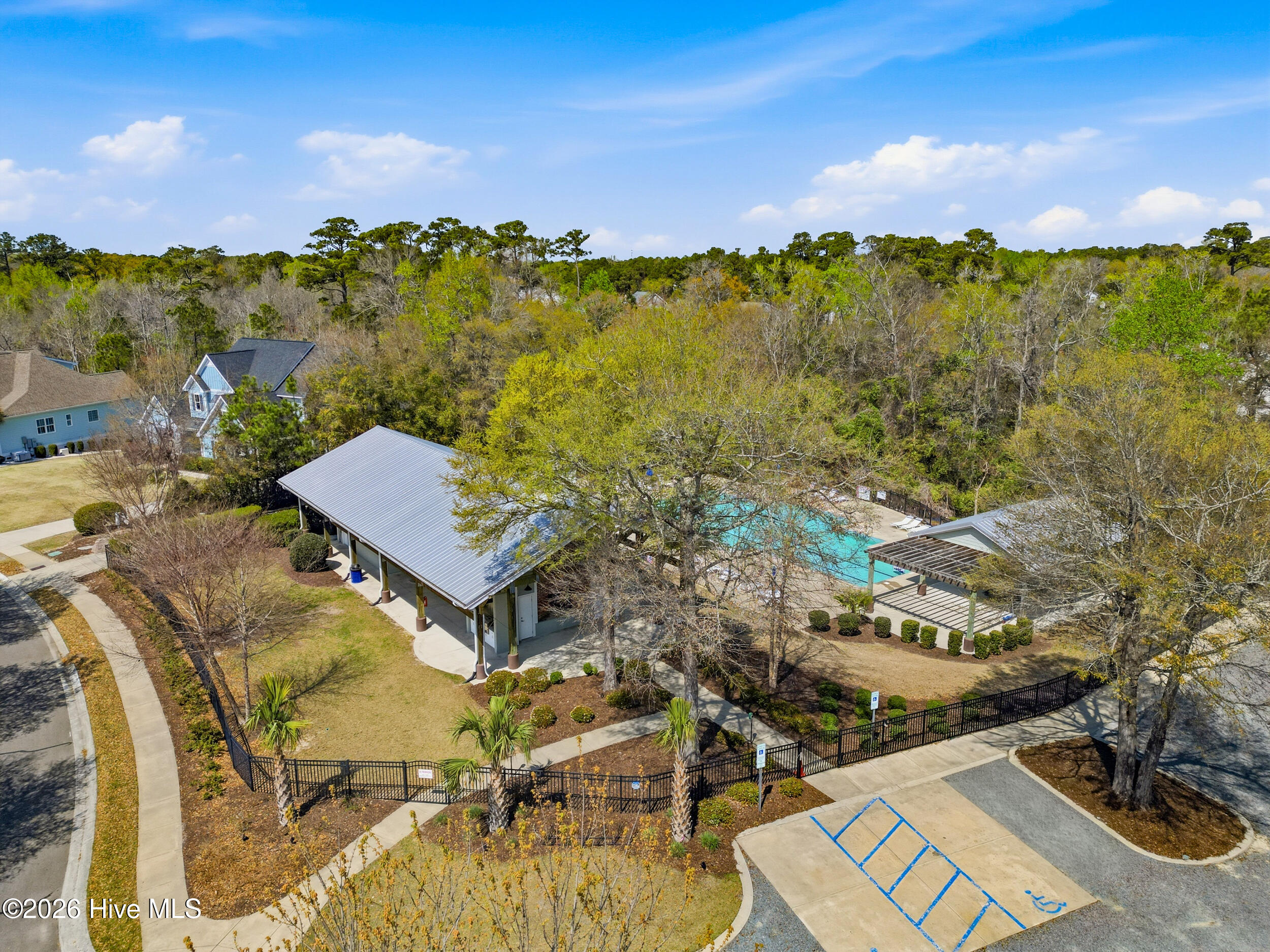 100562454 | Photo 68