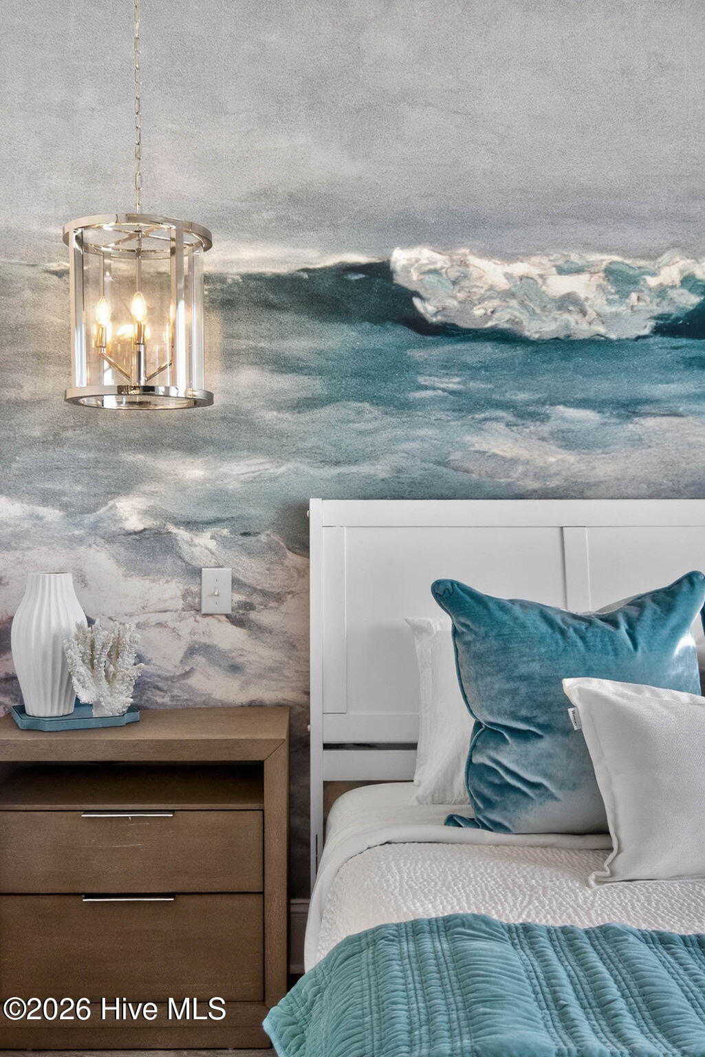 100543300 | Photo 84