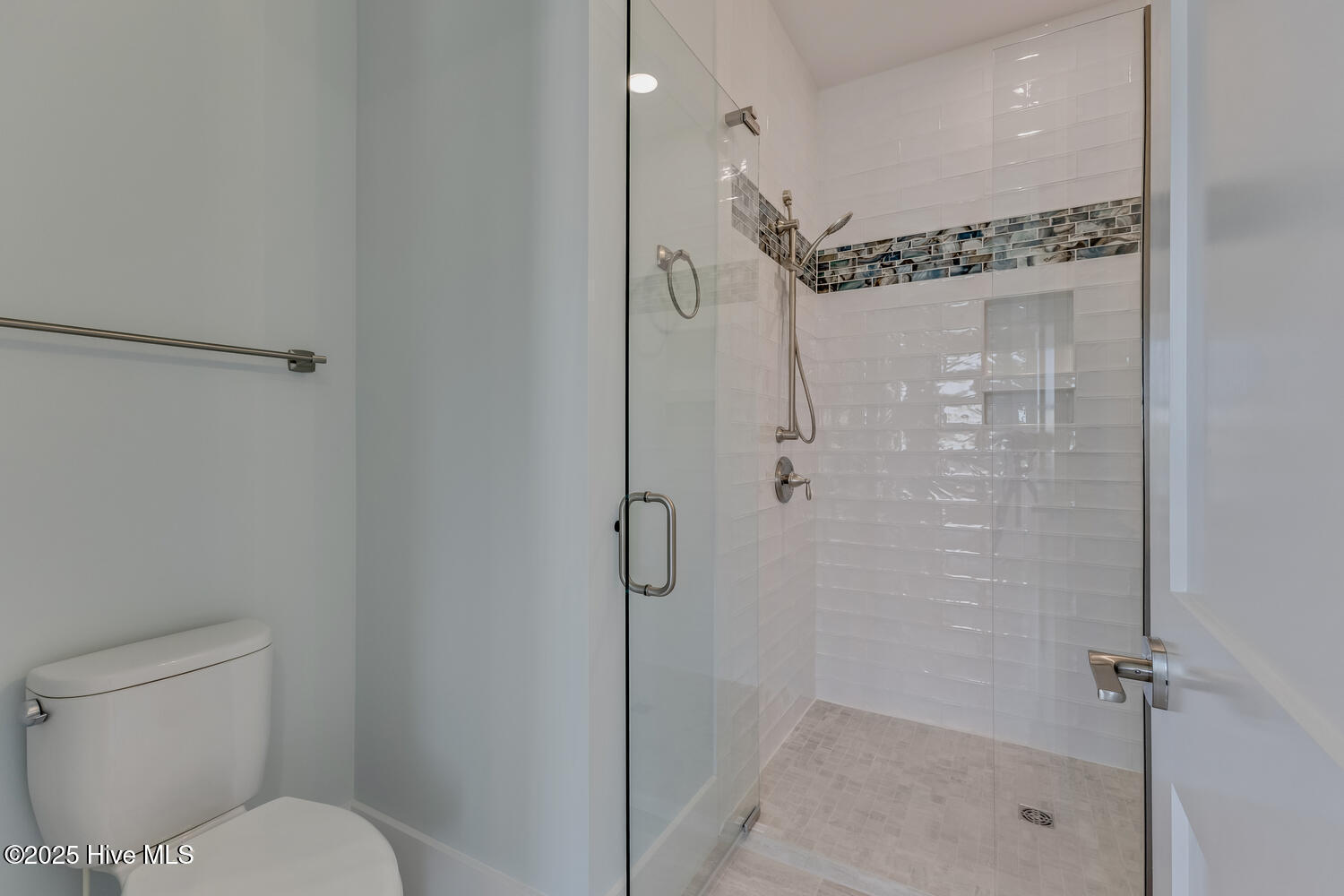 100537523 | Photo 30