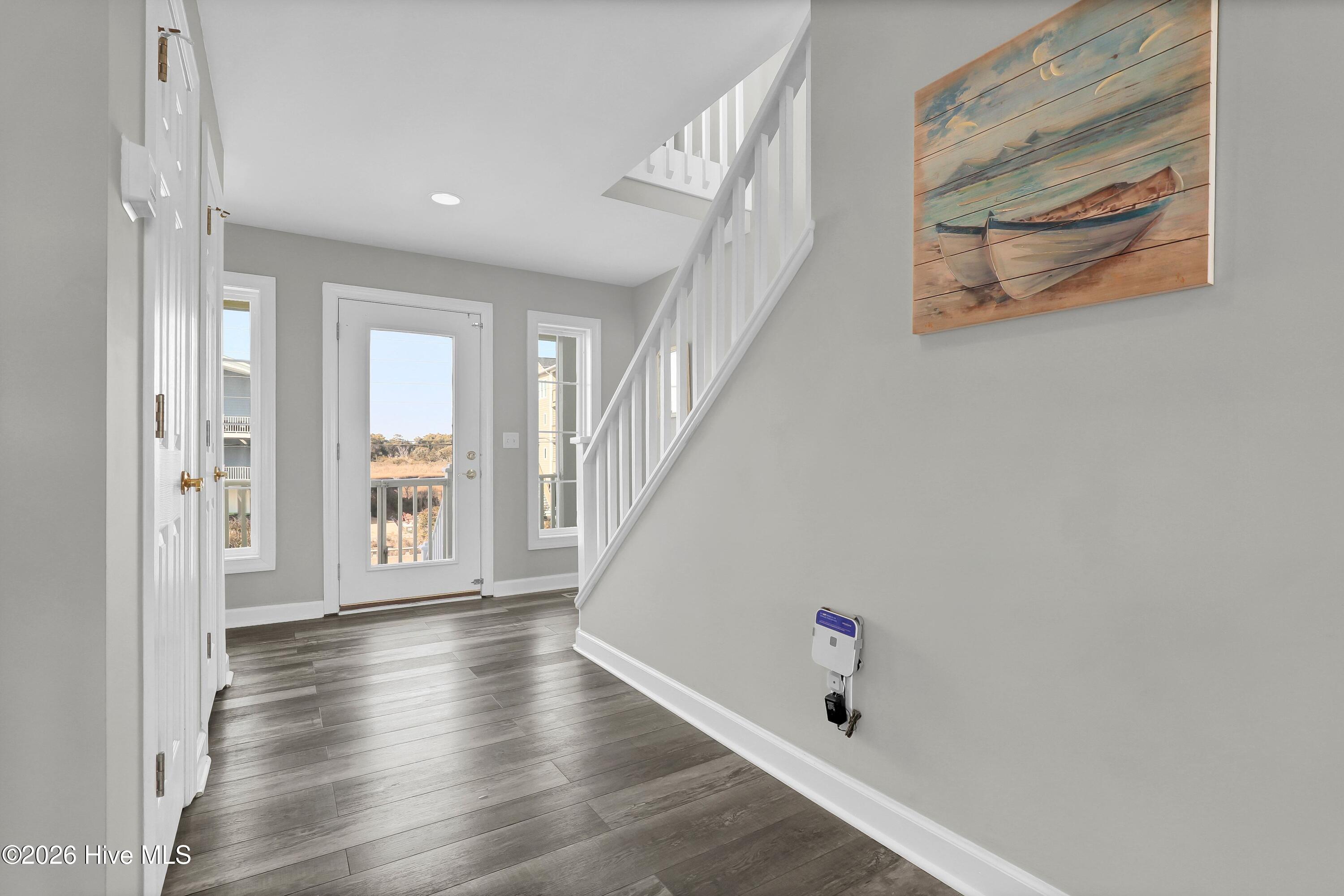 100554620 | Photo 23