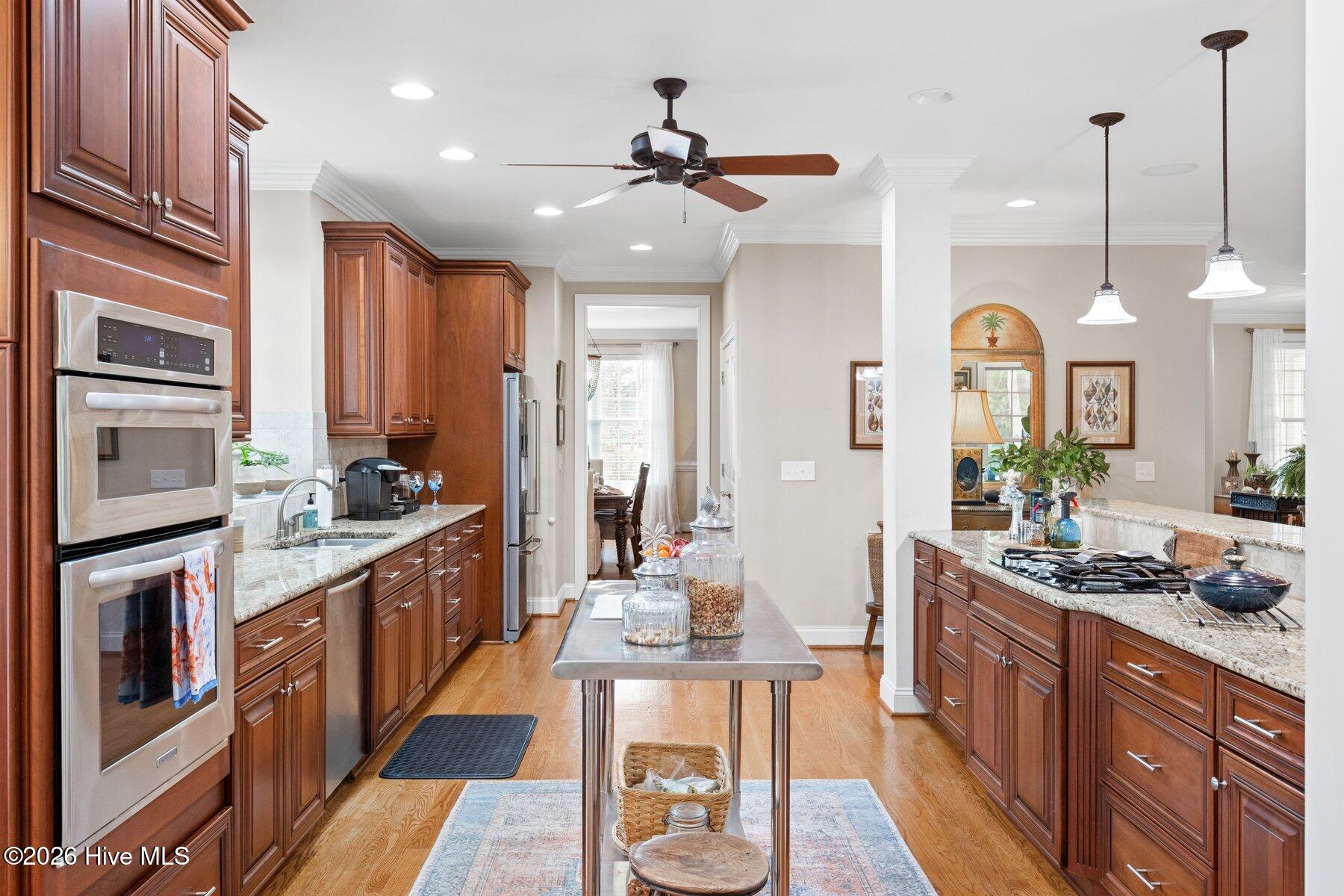 100559574 | Photo 23