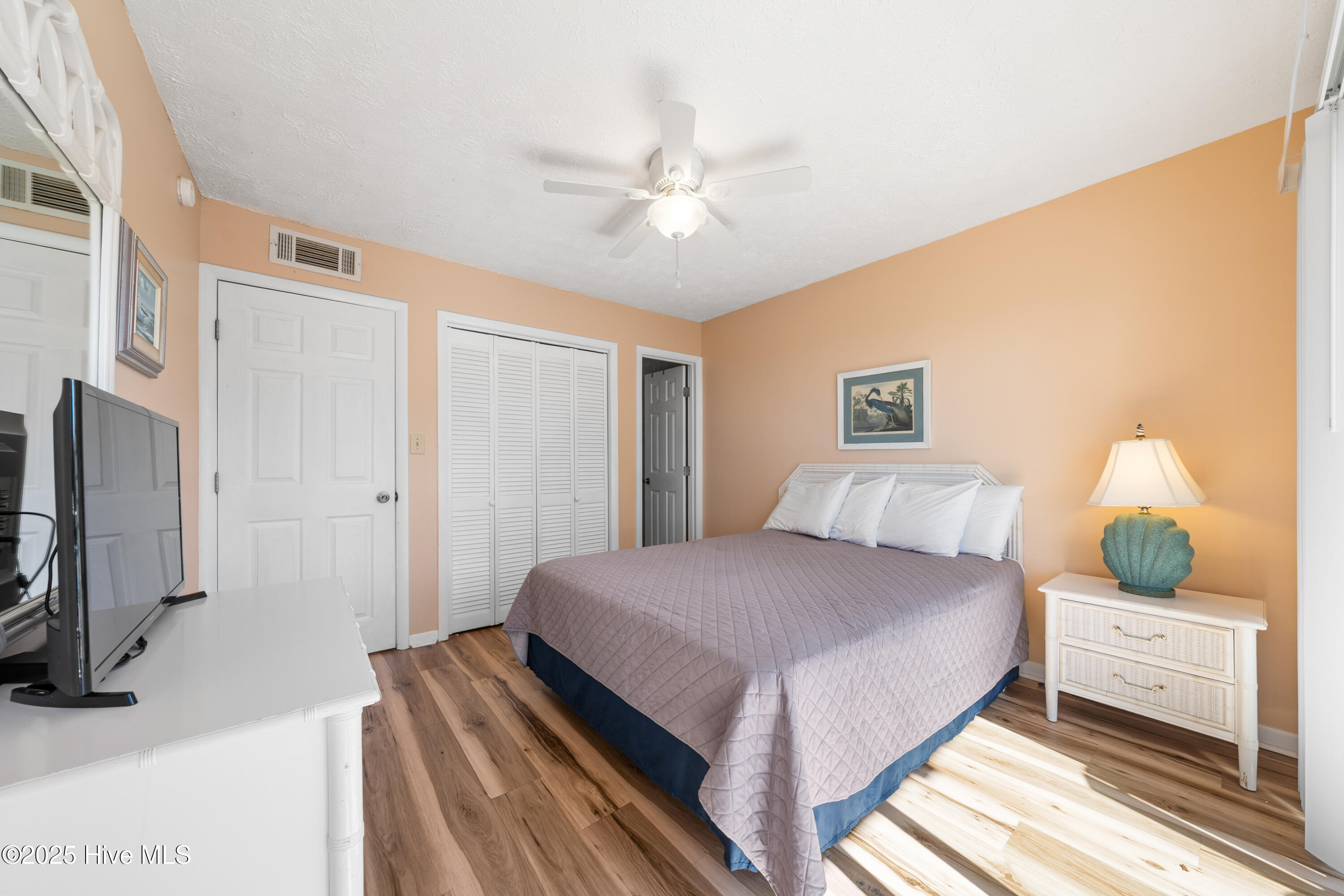 100539847 | Photo 29