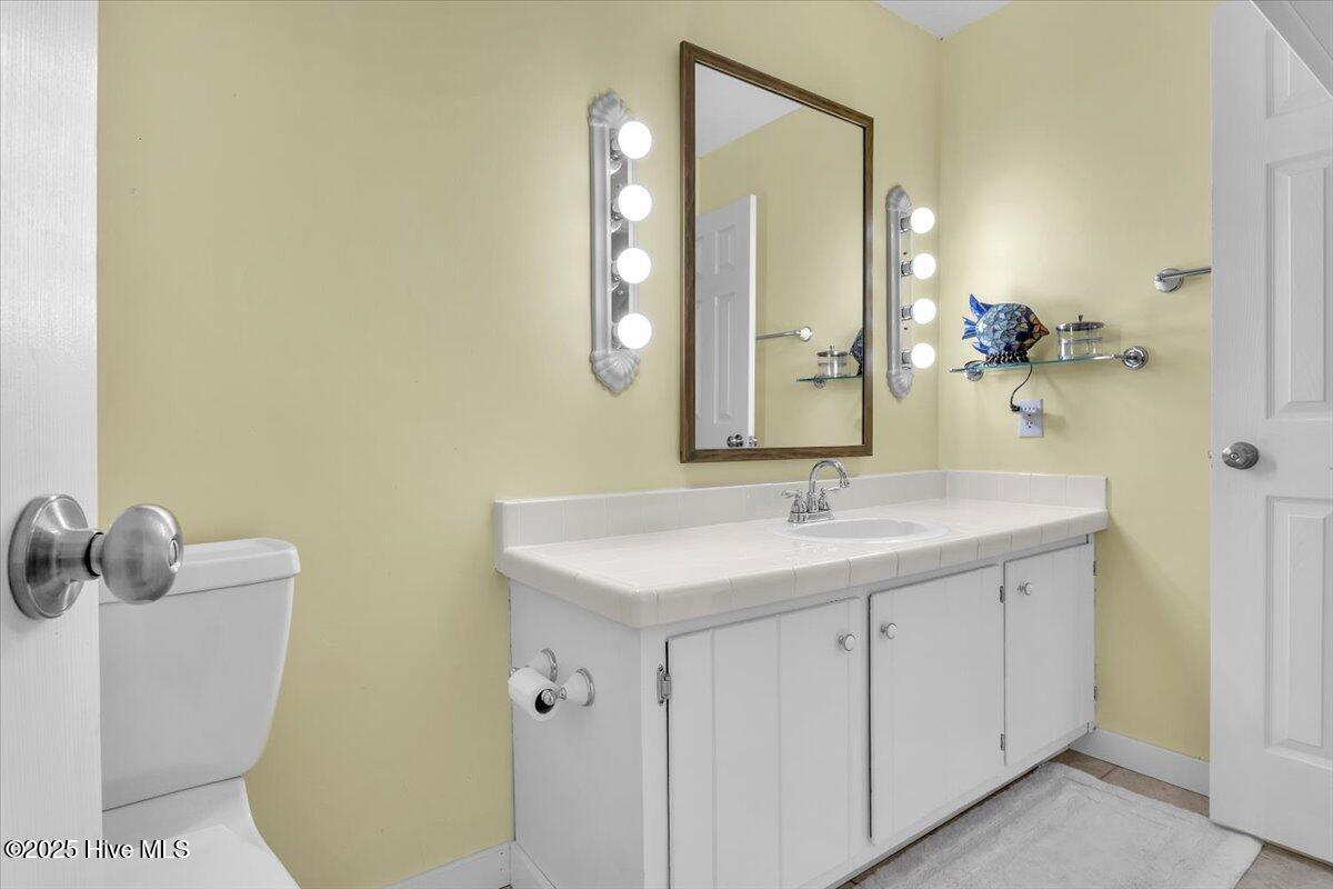 100535425 | Photo 27