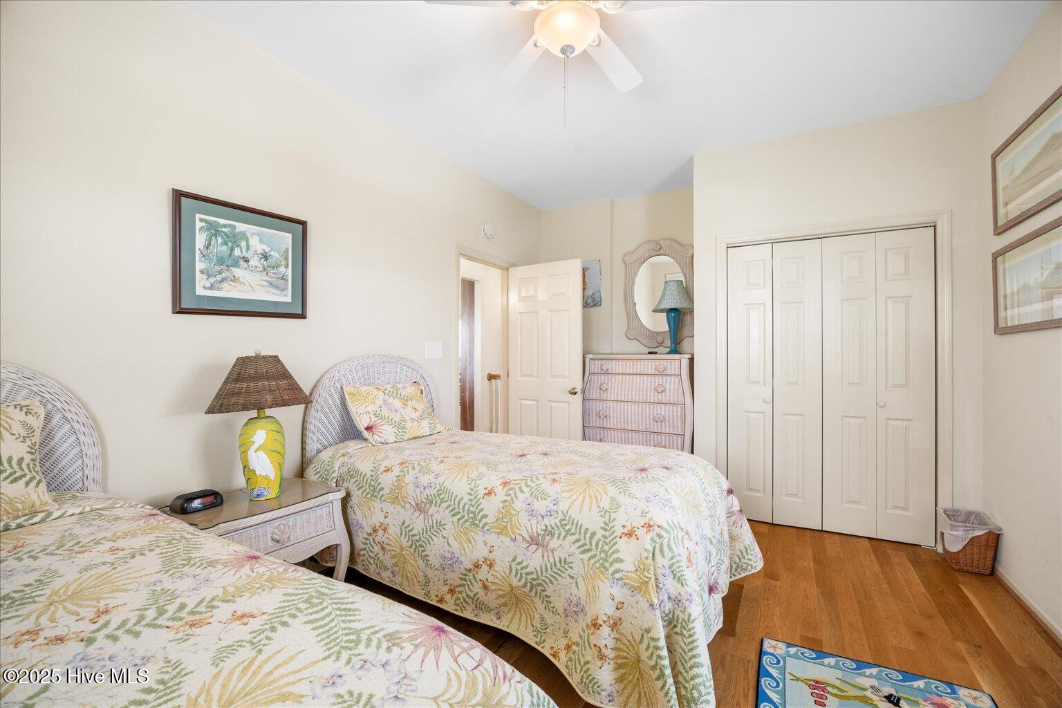 100526123 | Photo 16