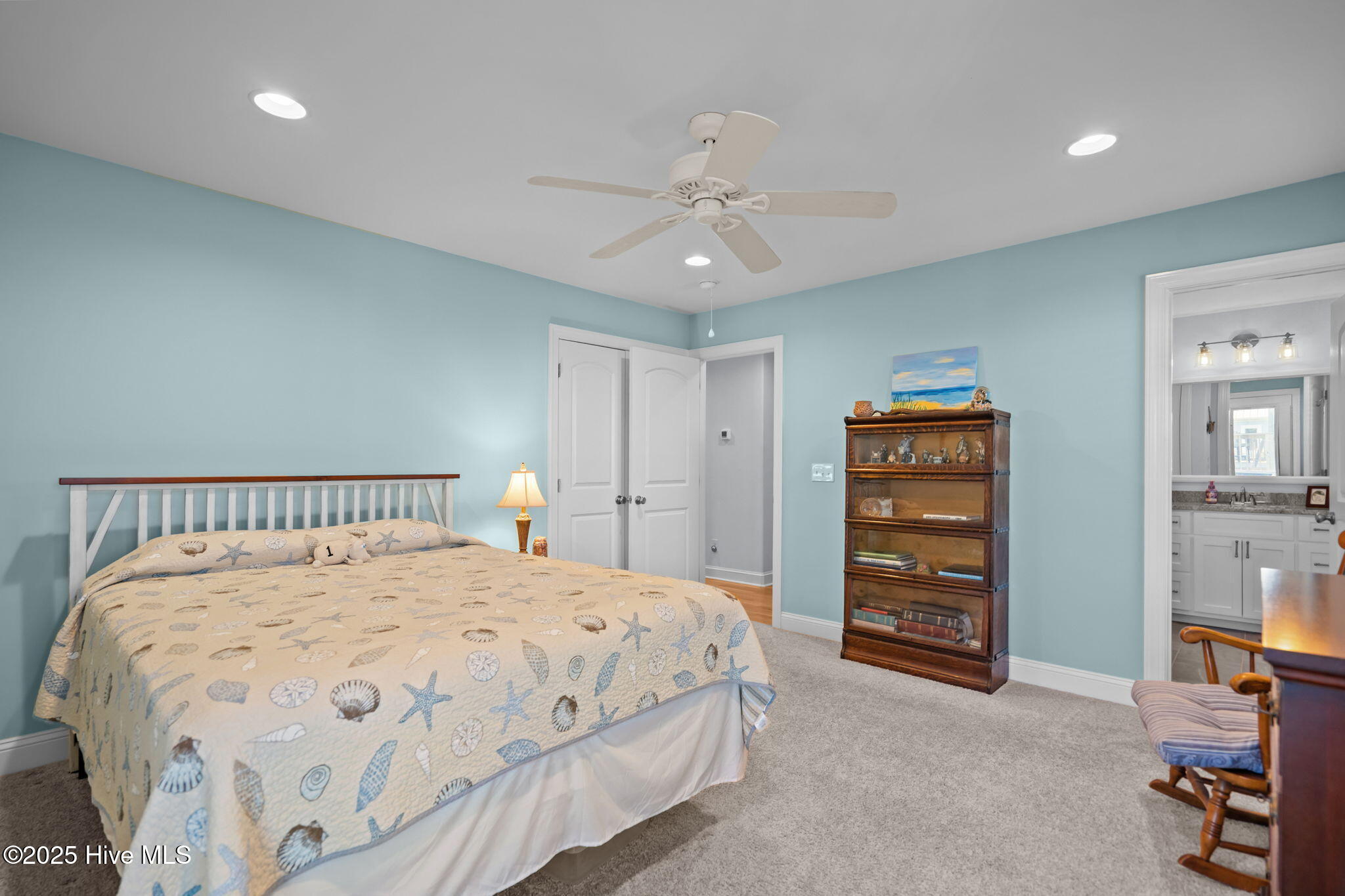 100543391 | Photo 31